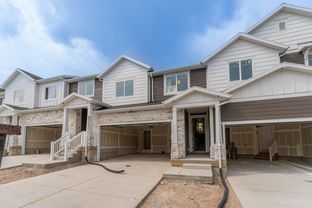 Type B Inner Townhome - Wildflower 2.0: Saratoga Springs, Utah - EDGEhomes