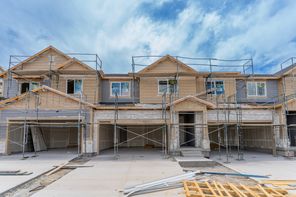2904 N Red Velvet Ln (Type B Inner Townhome)