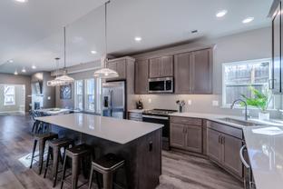 Elevation Homes, LLC por Elevation Homes, LLC en Colorado Springs Colorado
