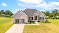 Royal Oaks por Elite Built Homes LLC. en Louisville Kentucky