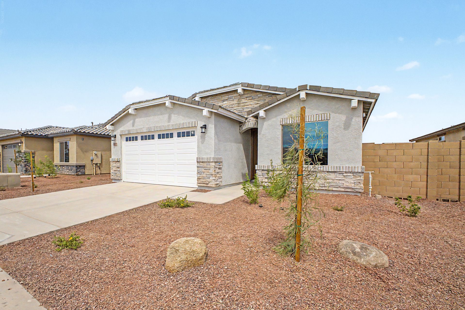 Granite Vista Avanti - Plan 1901 - Avanti at Granite Vista: Waddell, Arizona - Elliott Homes
