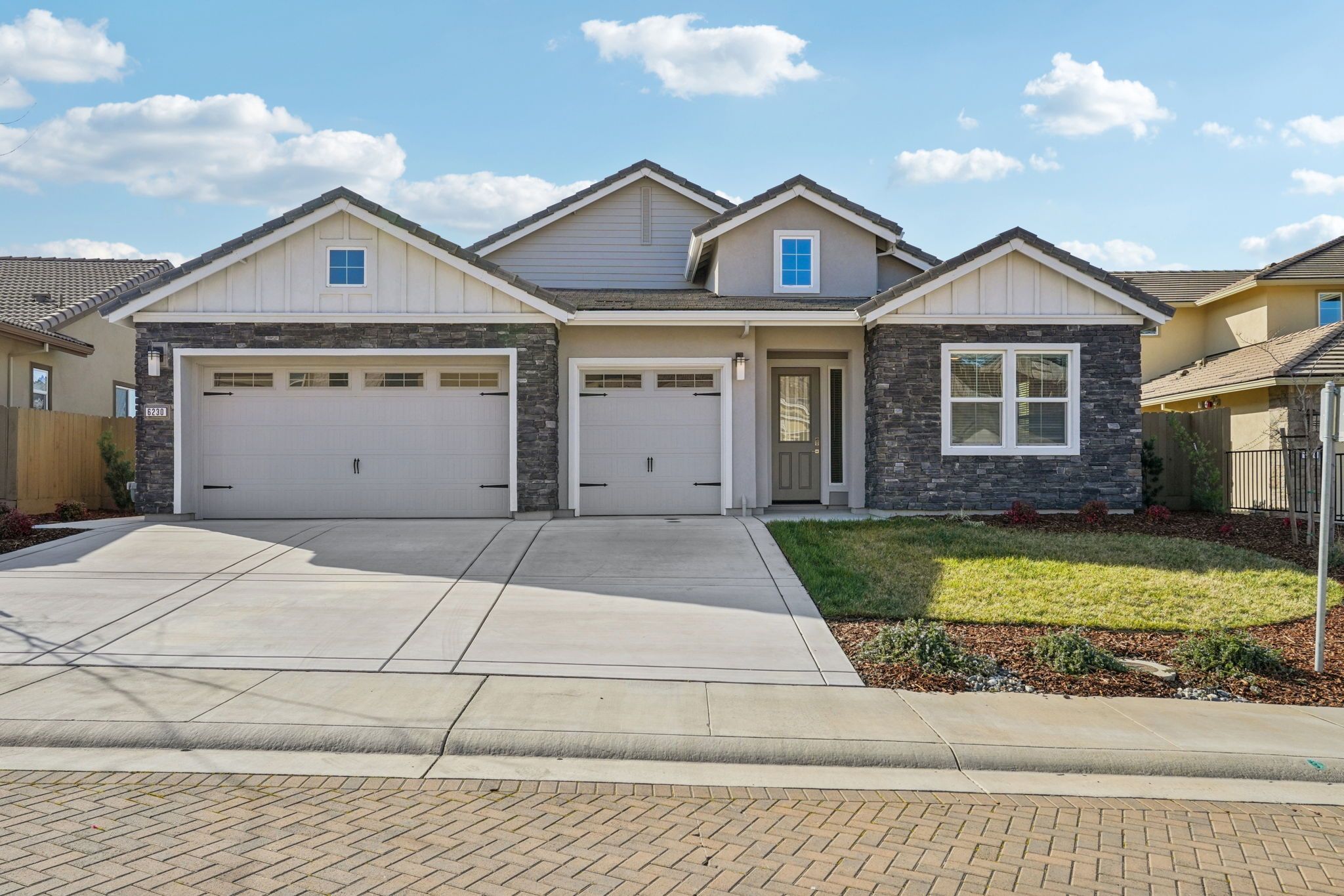 homes in Ponderosa at Saratoga Estates by Elliott Homes