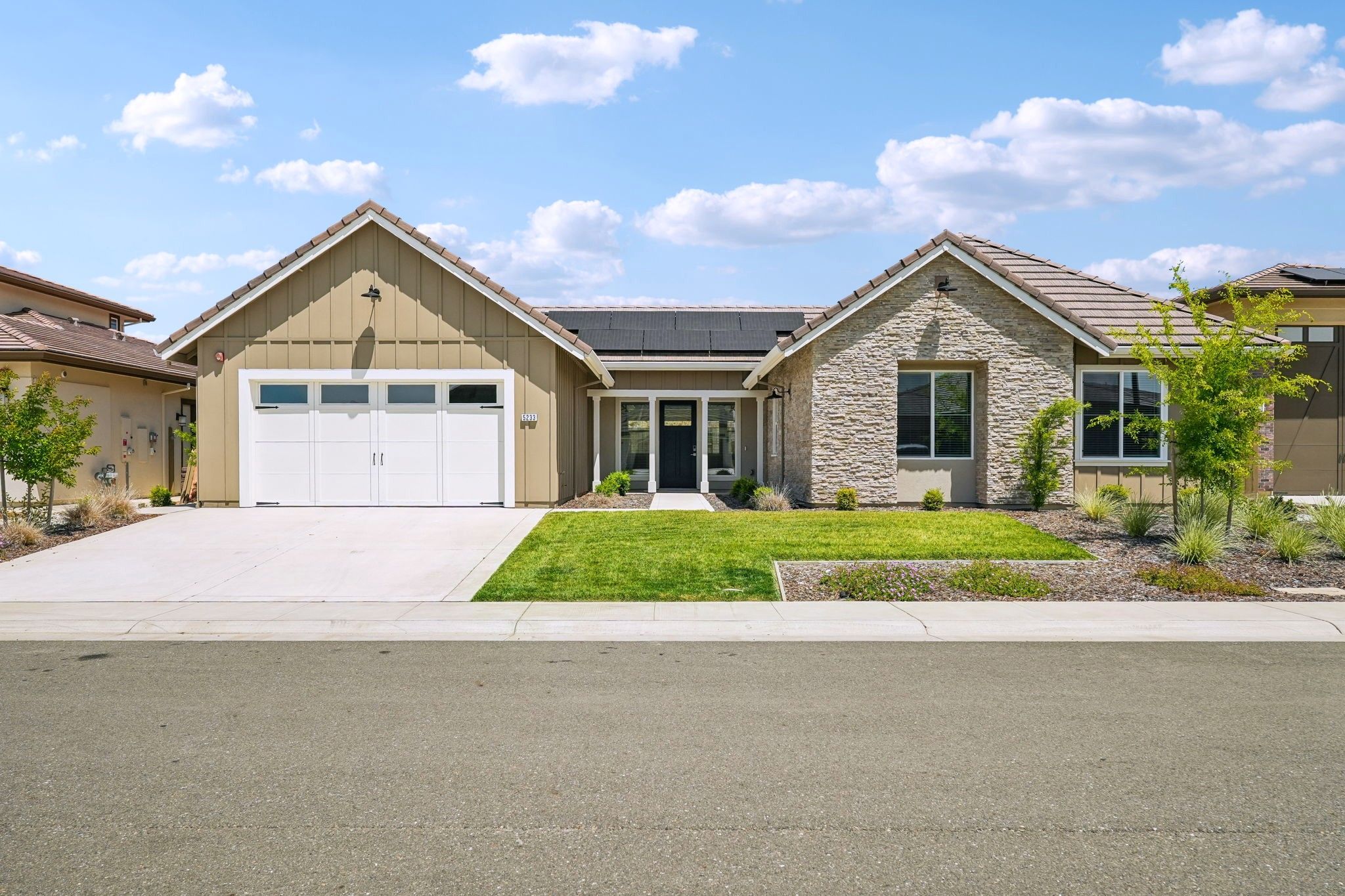 5233 Turnberry Drive (Plan 2705)