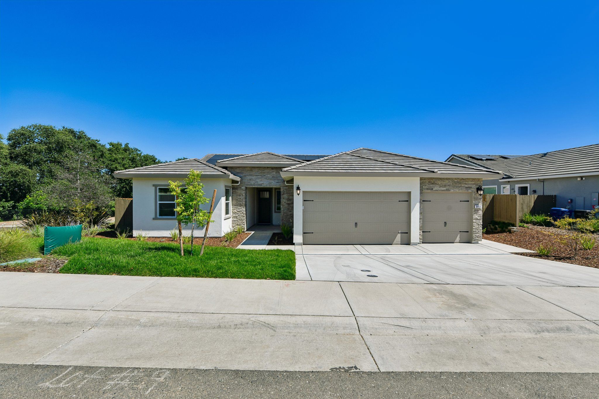 Heritage at Gum Ranch por Elliott Homes en Sacramento California
