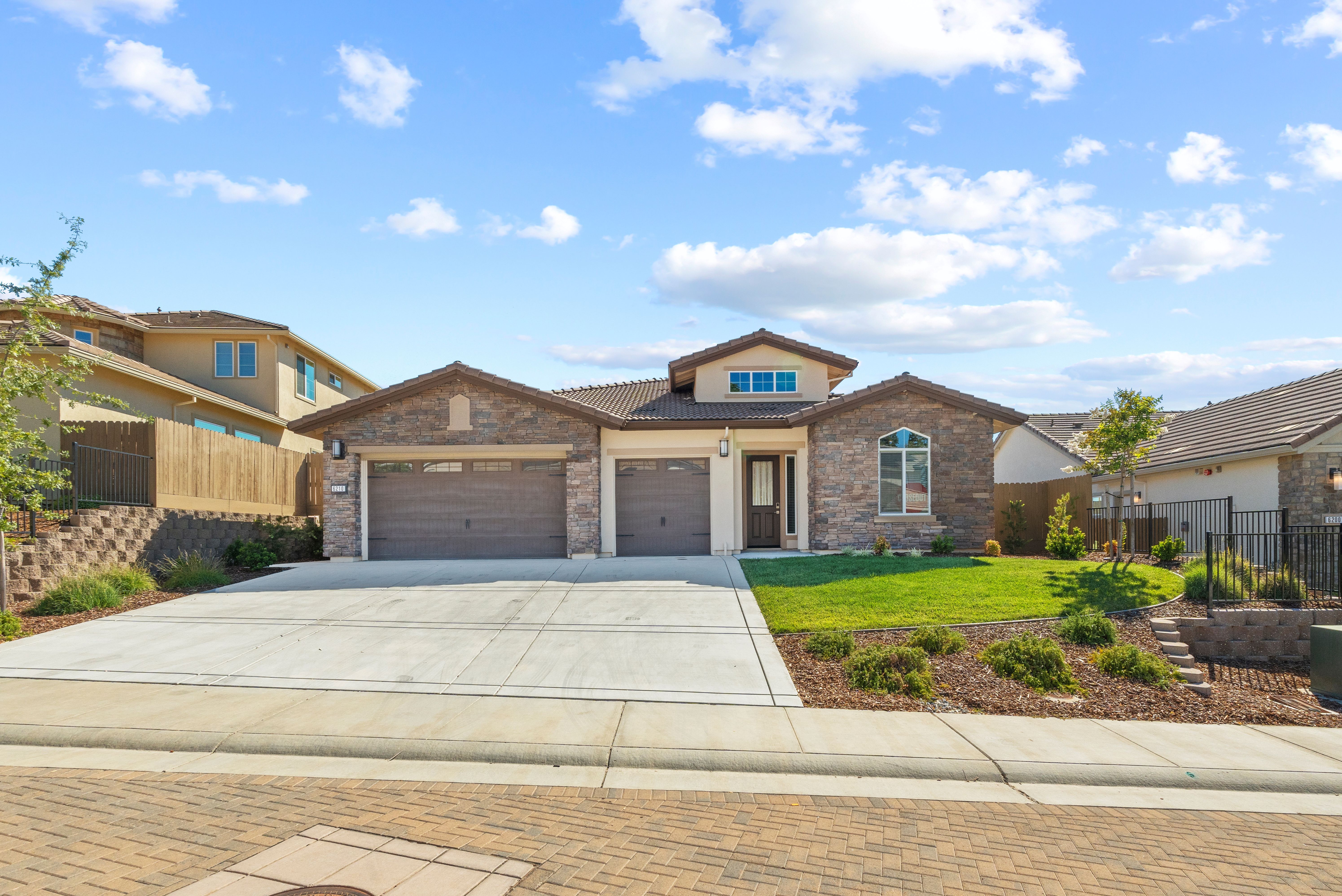 The Clover - Ponderosa at Saratoga Estates: El Dorado Hills, California - Elliott Homes