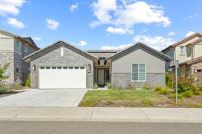 1584 Seneca Circle (Plan 2296)