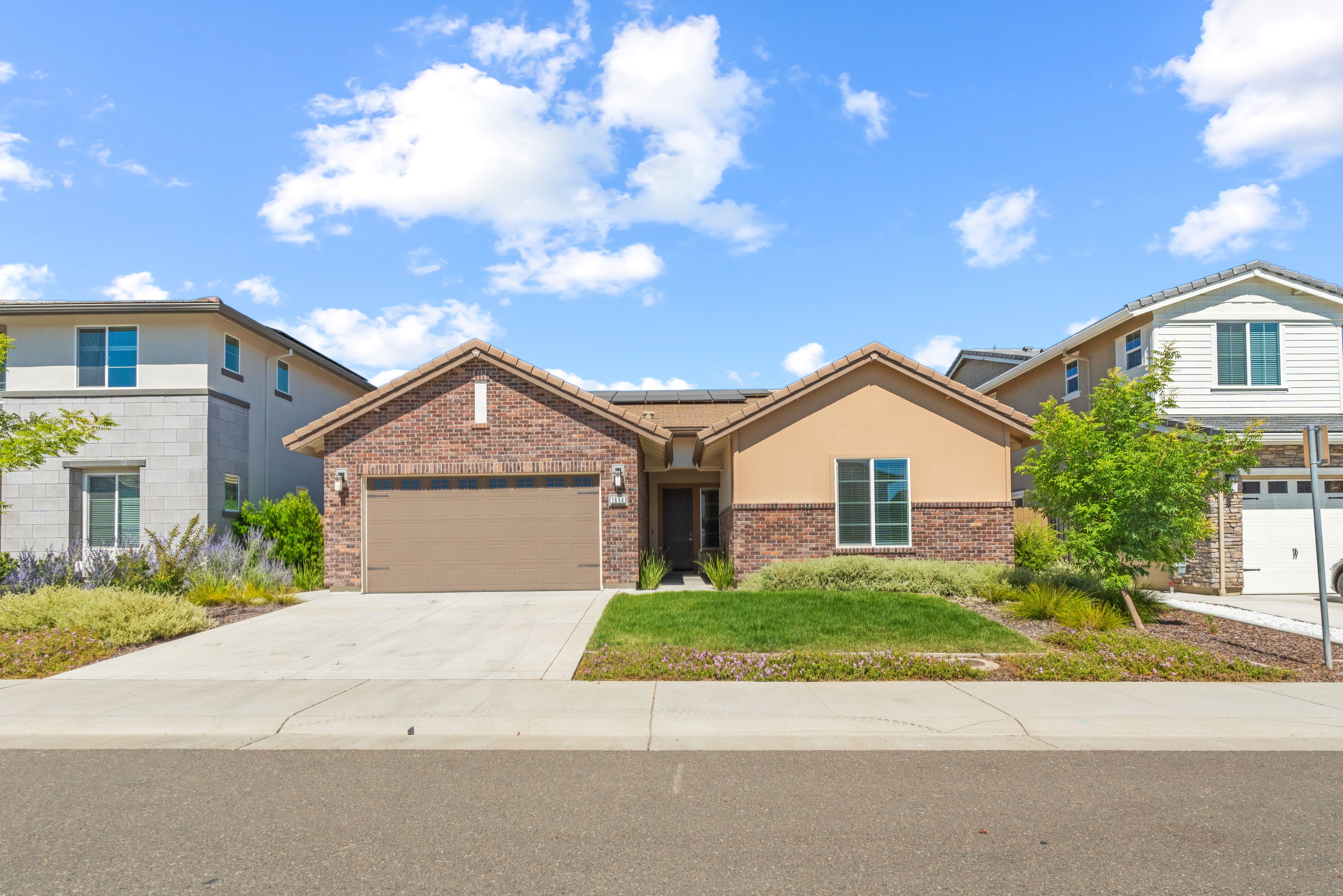 1654 Seneca Circle (Plan 2296)