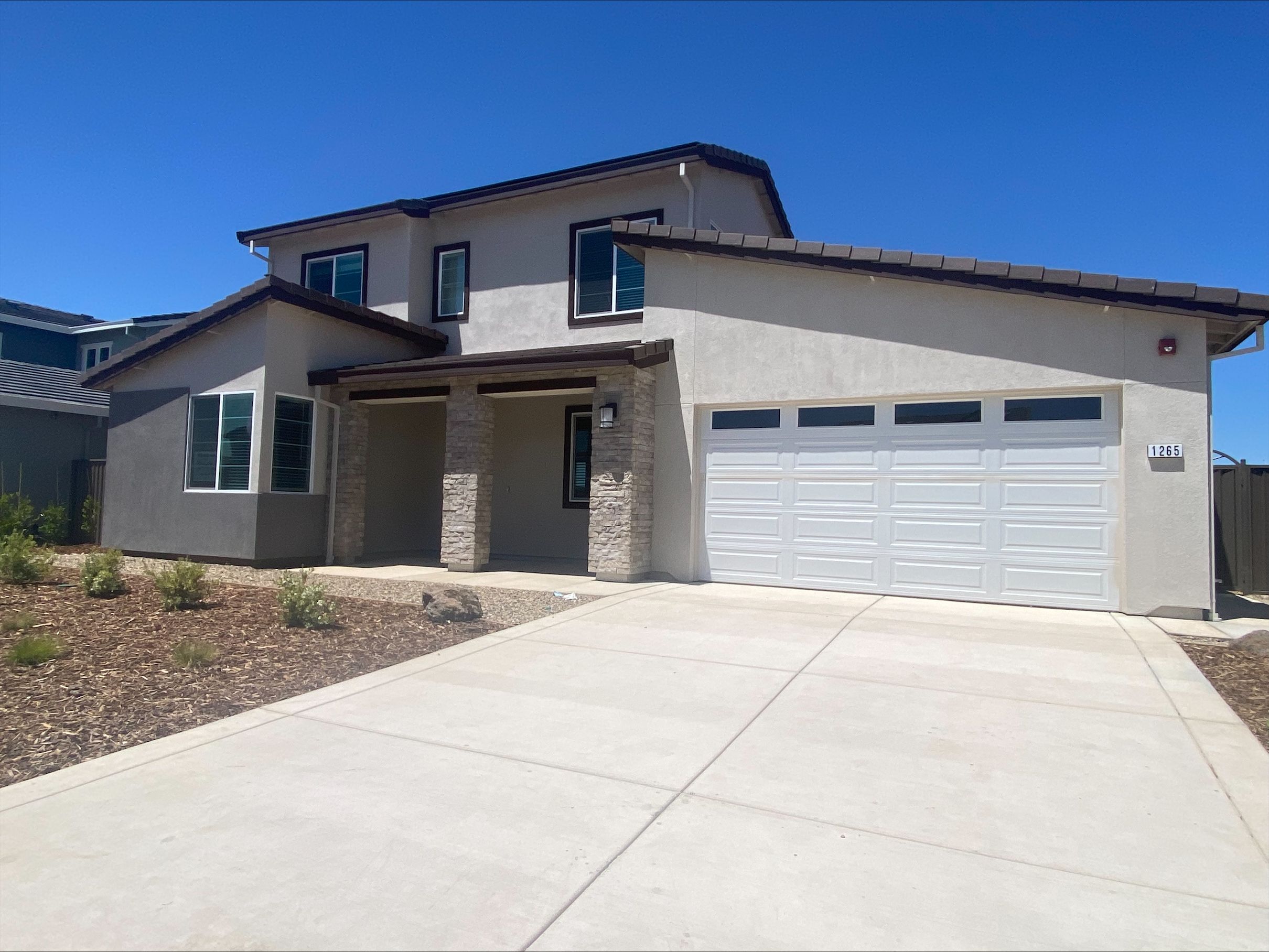 1265 Mccabe Circle (Plan 2412)