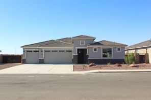 7573 E 36th Lane (Plan 2257)