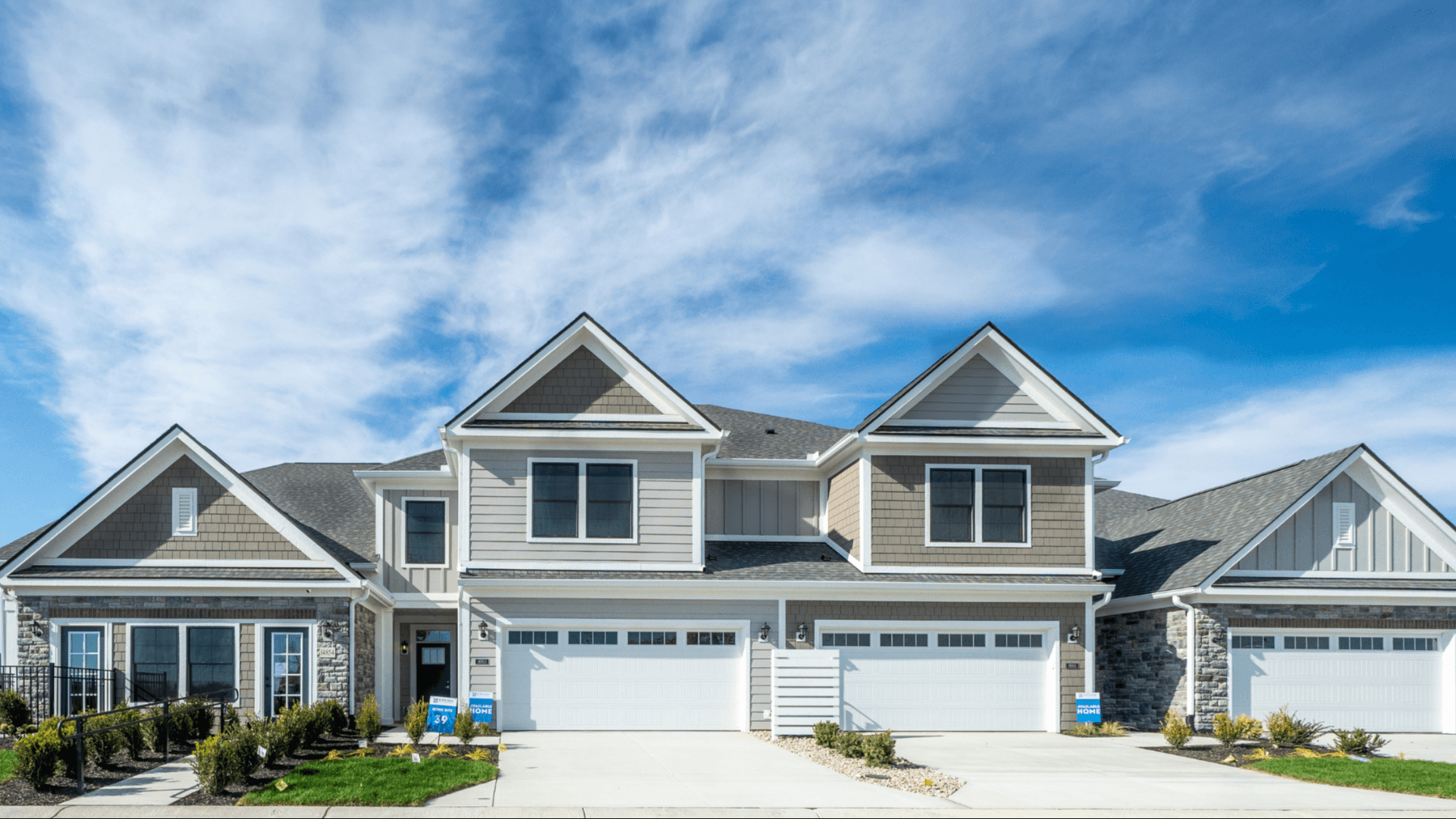 casa en The Courtyards of TowneRun por Epcon Communities