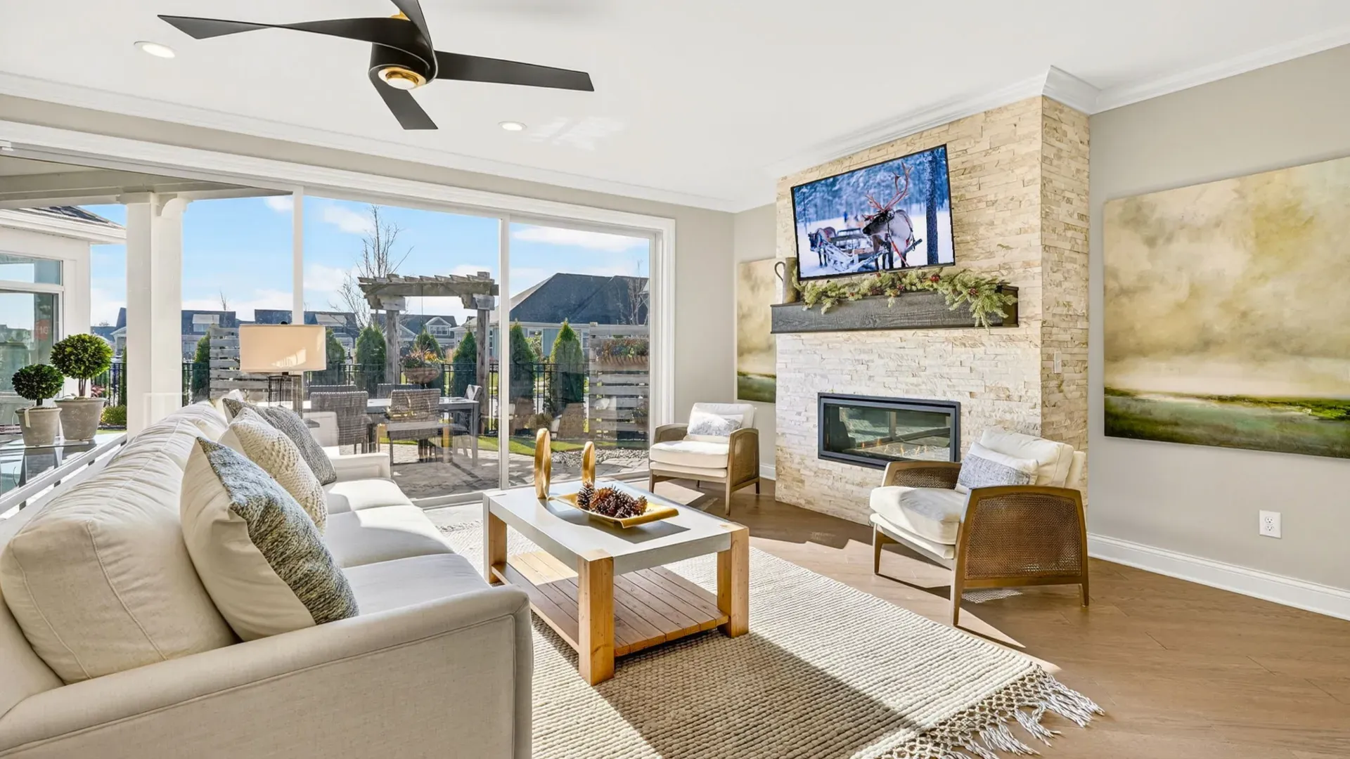 casa en The Courtyards of Westfield por Epcon Communities