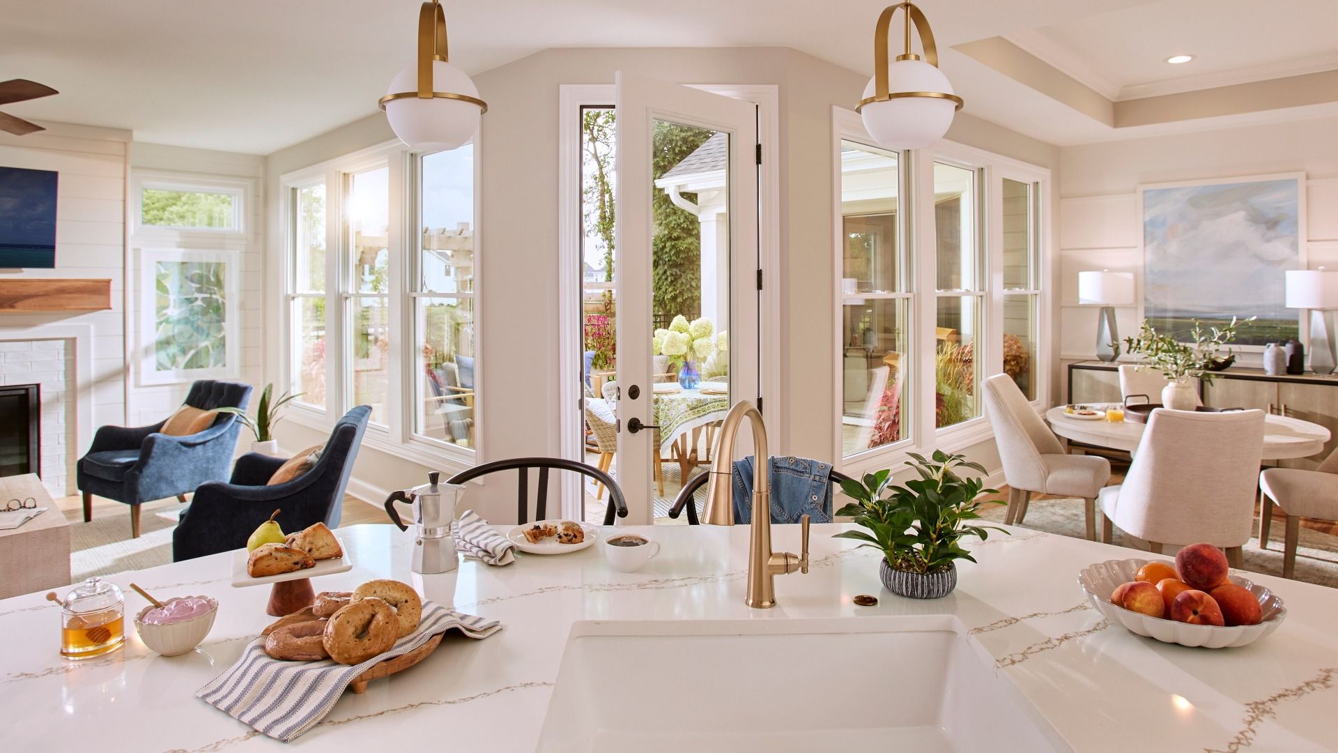 casa en The Courtyards at Holly Springs por Epcon Communities