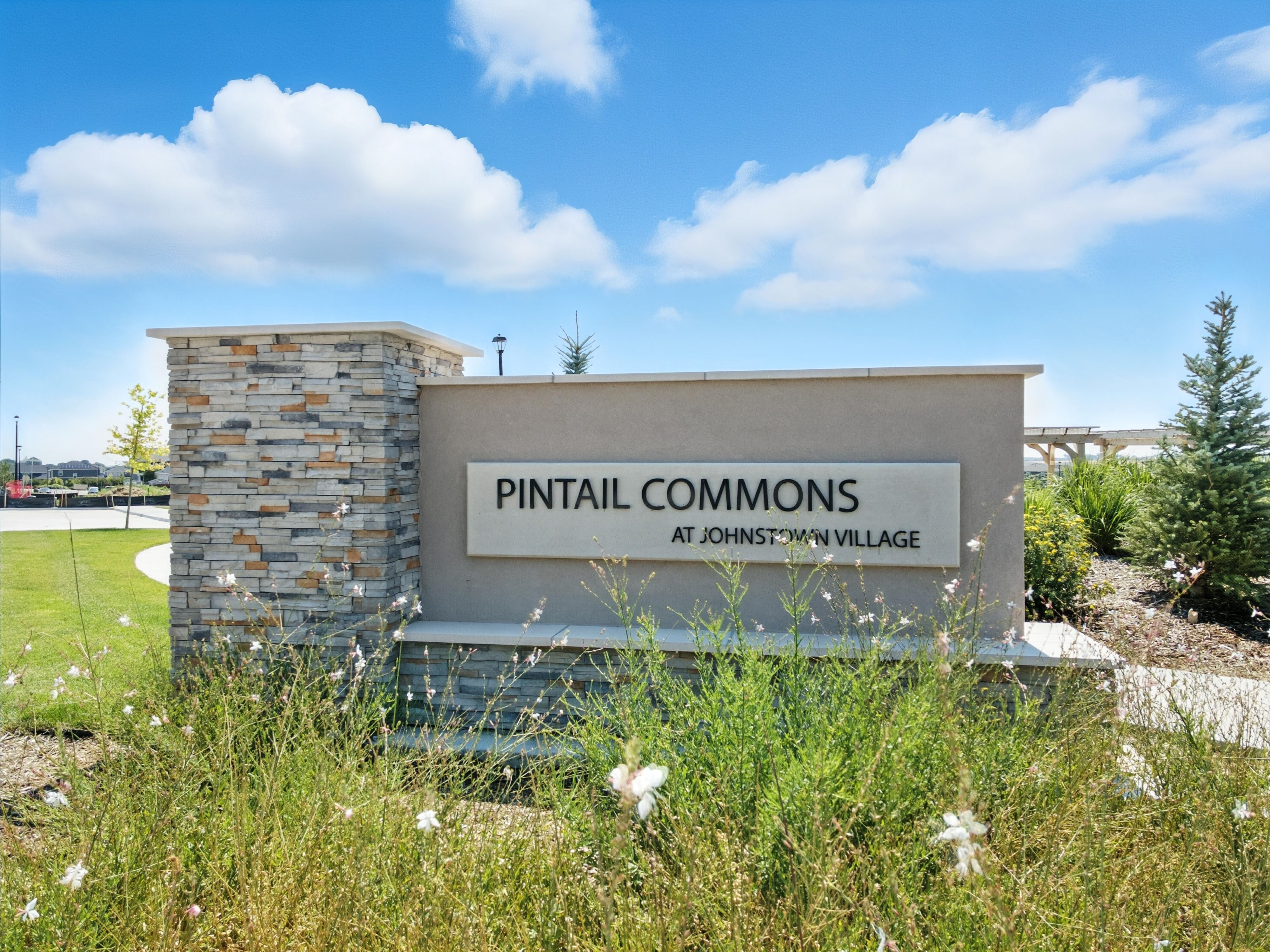 casa en Pintail Commons at Johnstown Village por Risewell Homes