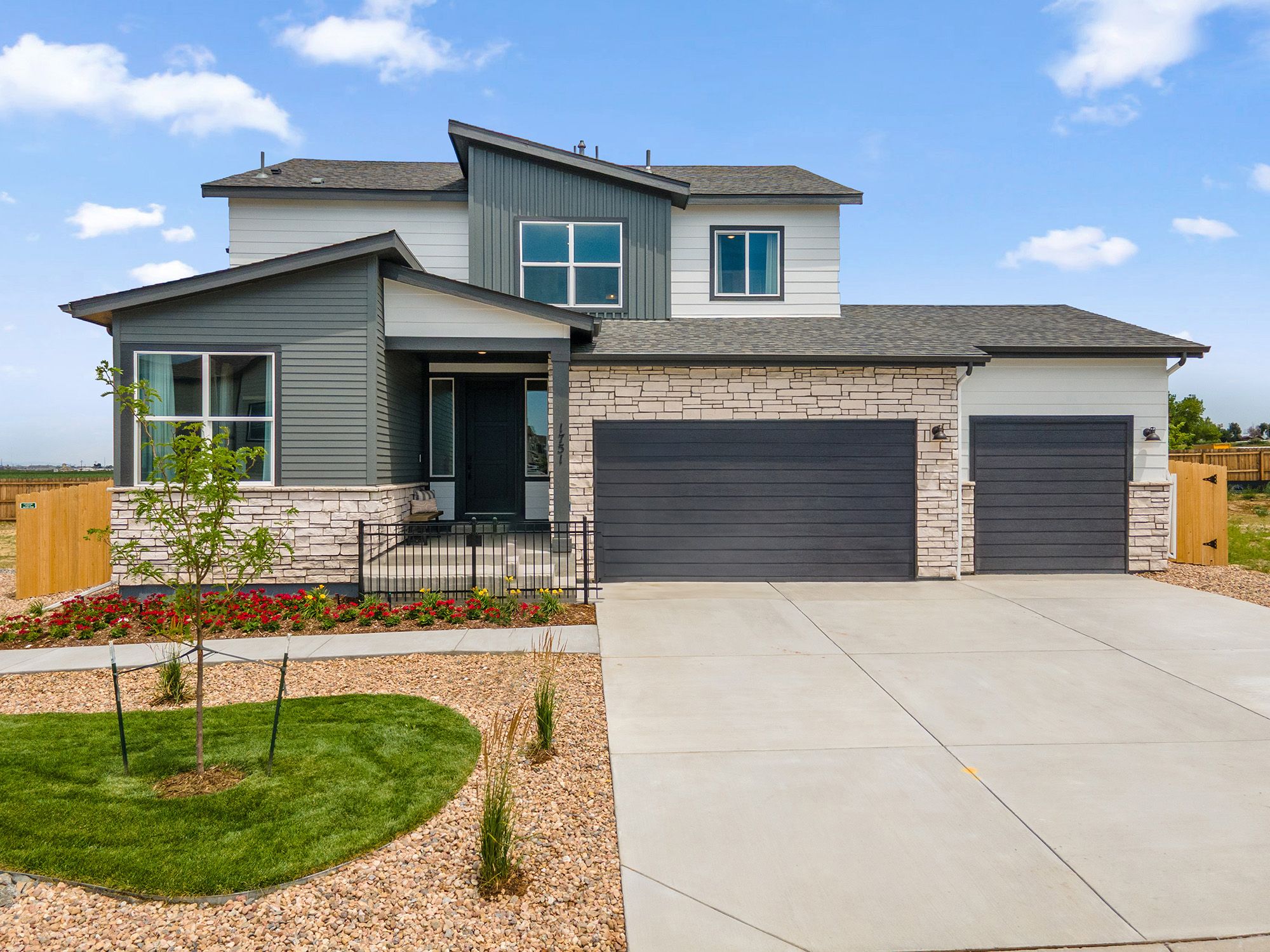 Cherry Meadows por Risewell Homes en Denver Colorado