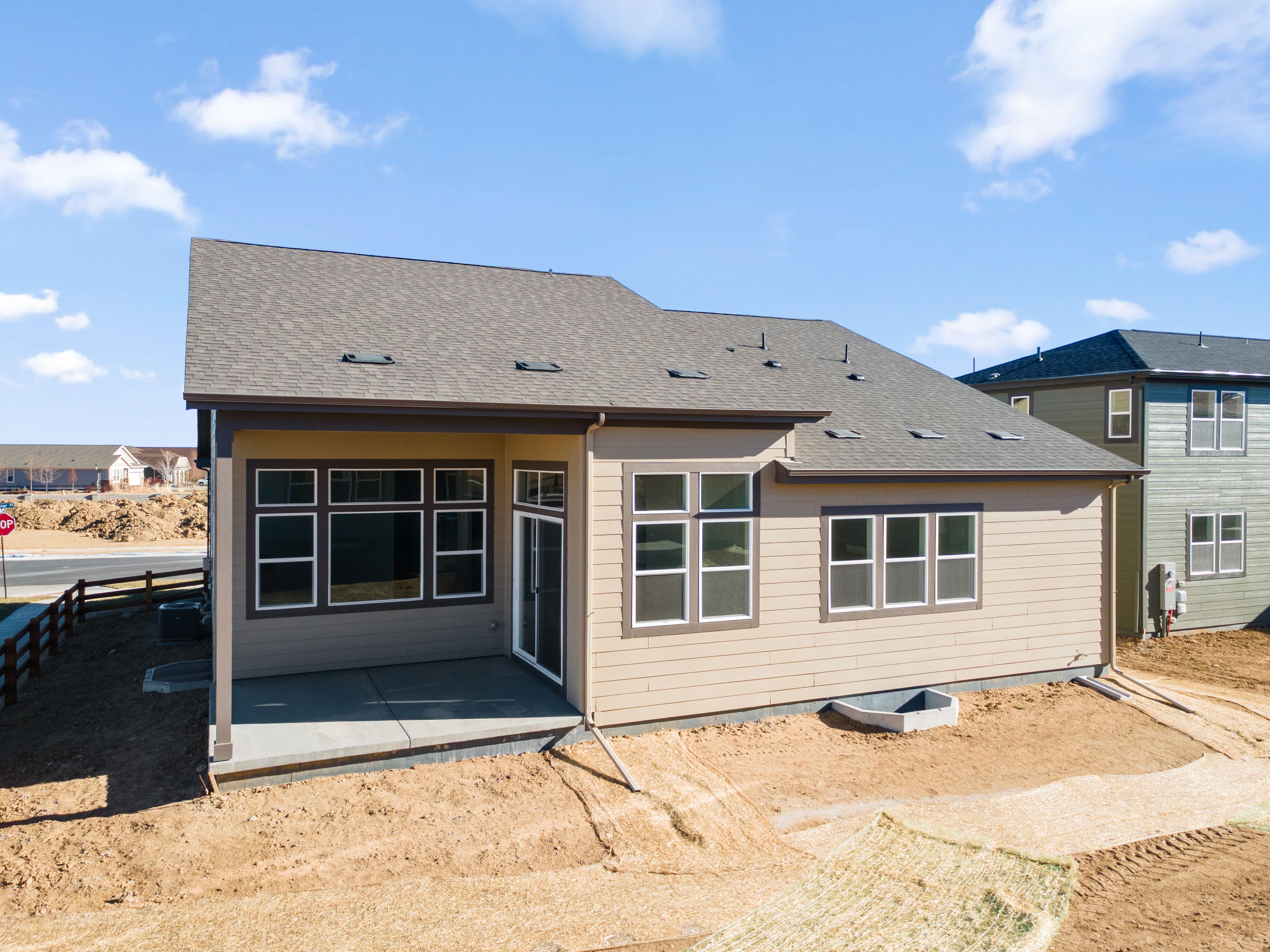 15287 Poplar Street (Plan 5001)