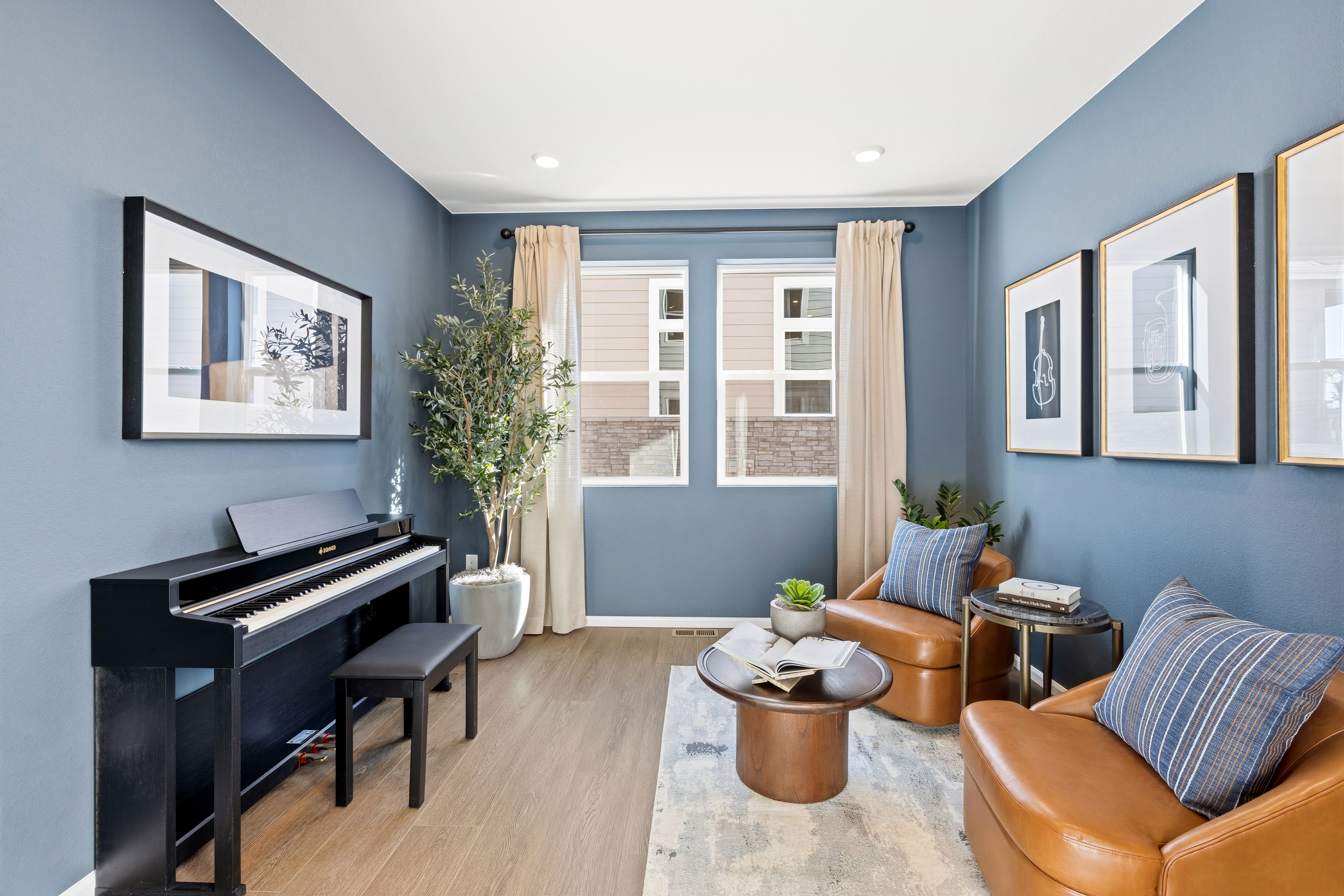 1914 S Eaton Park Way. Aurora, CO 80018