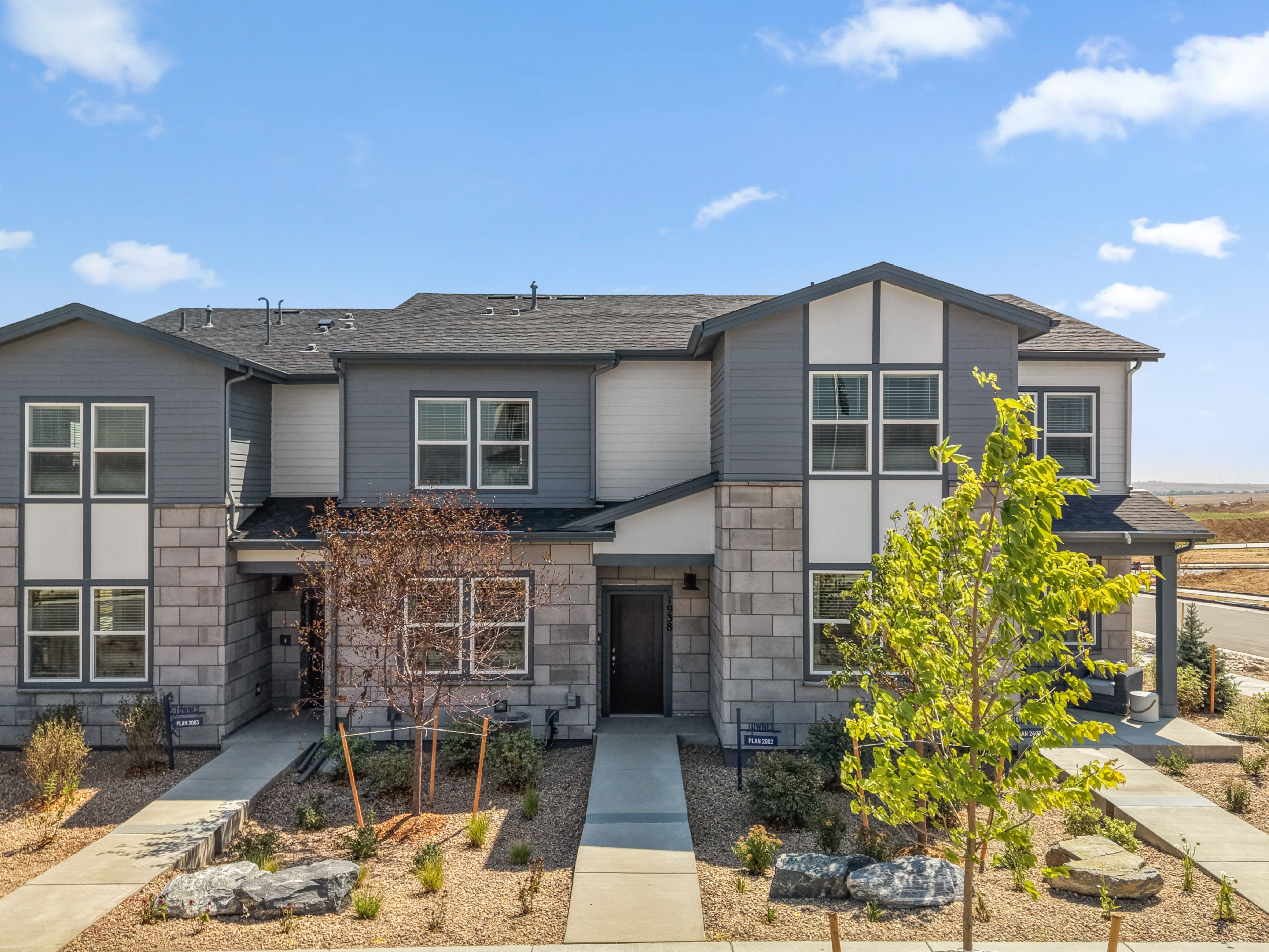 Plan 2002 - The Townes Collection at Harvest Crossing: Aurora, Colorado - Risewell Homes