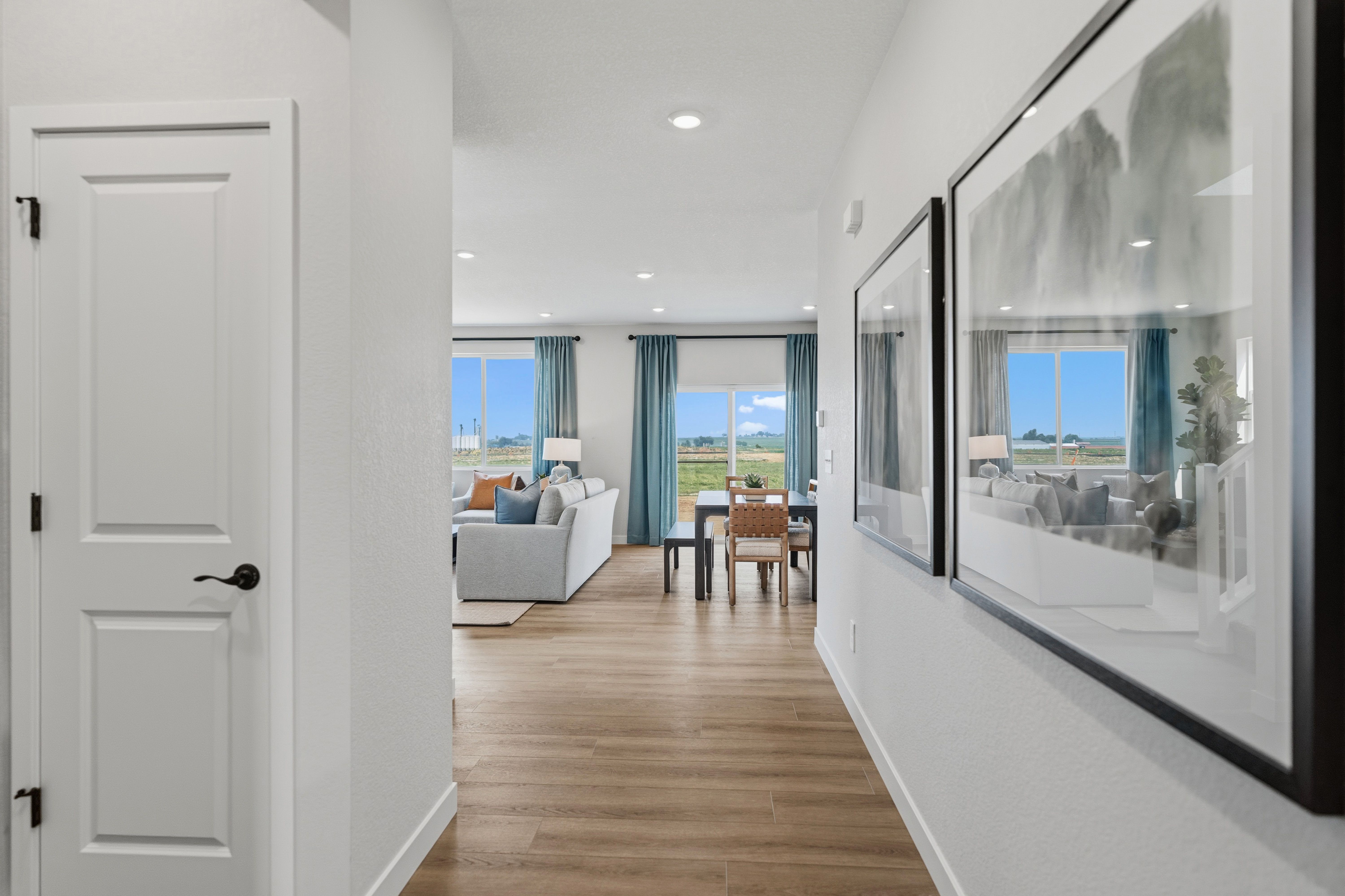 casa en The Legacy Collection at Mead Crossing por Risewell Homes