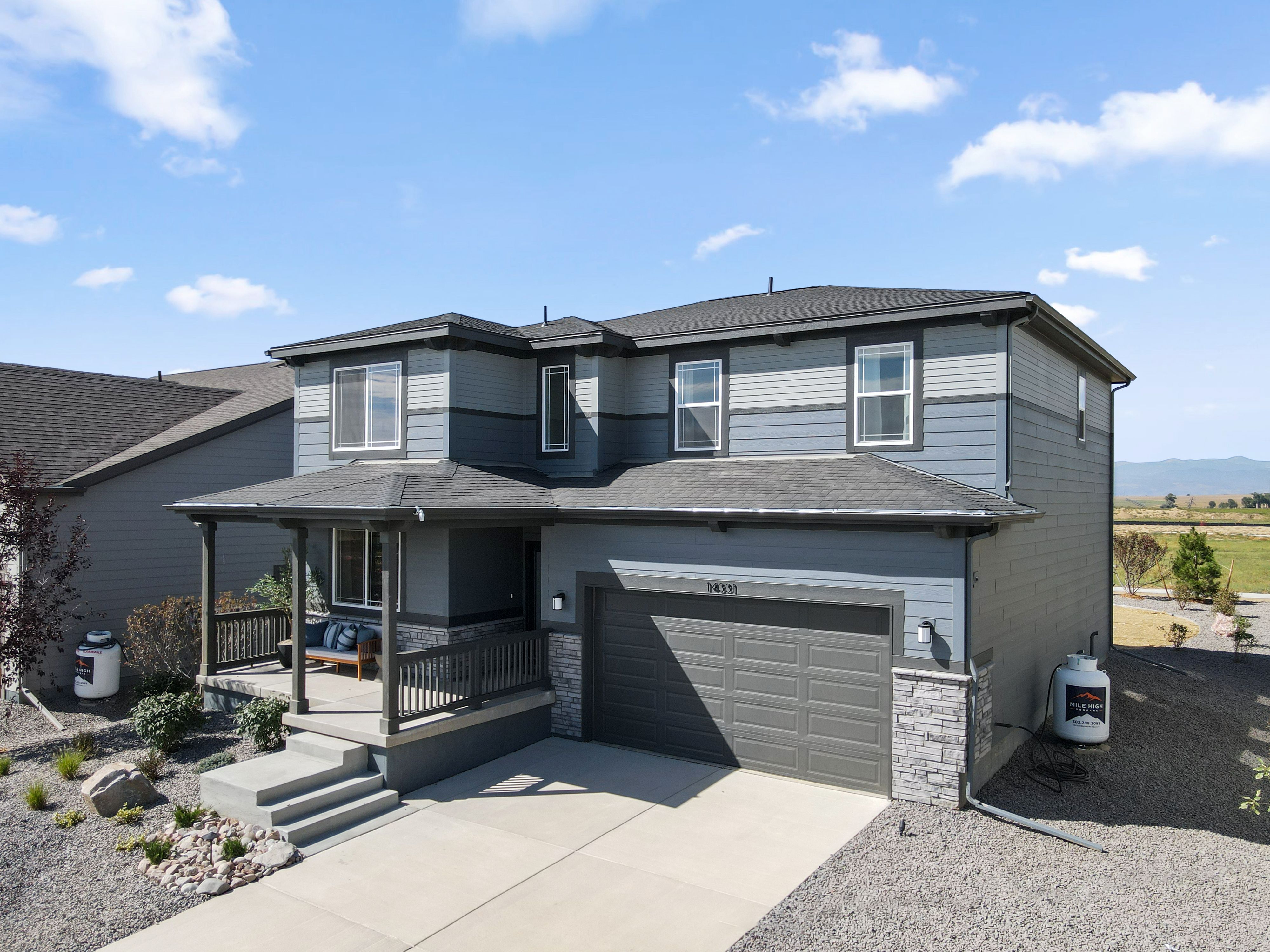 casa en The Legacy Collection at Mead Crossing por Risewell Homes