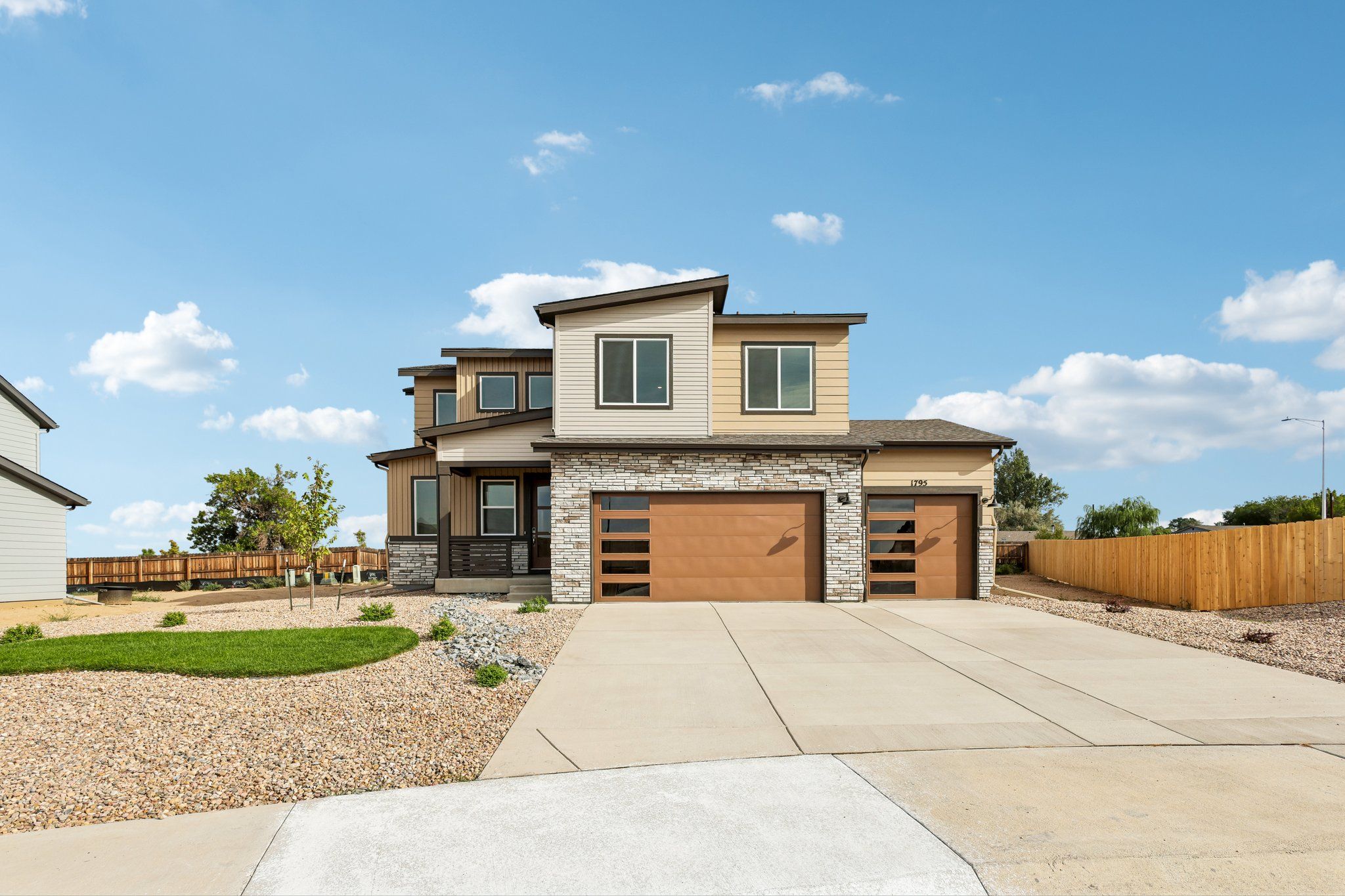 1795 Zeno St (Keystone II)