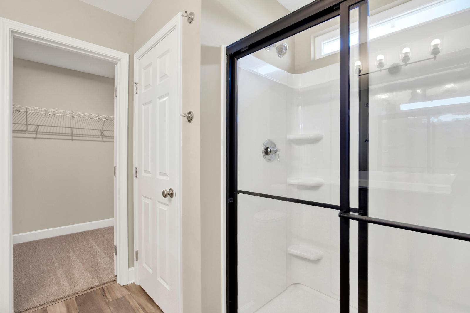 246 Haisley Run Owner's Bathroom Suite | Ernest Homes