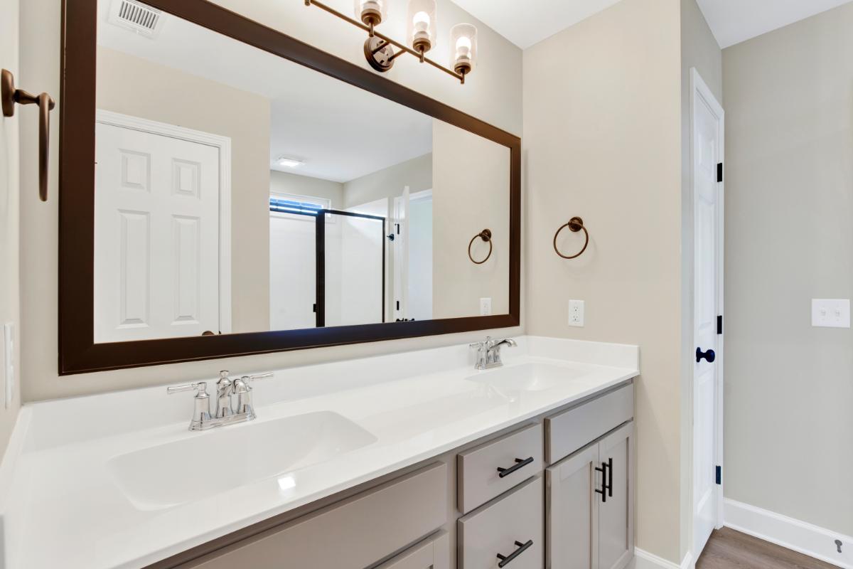 Oscar Mulberry Primary Bathroom Double Vanity with Quartz Countertops