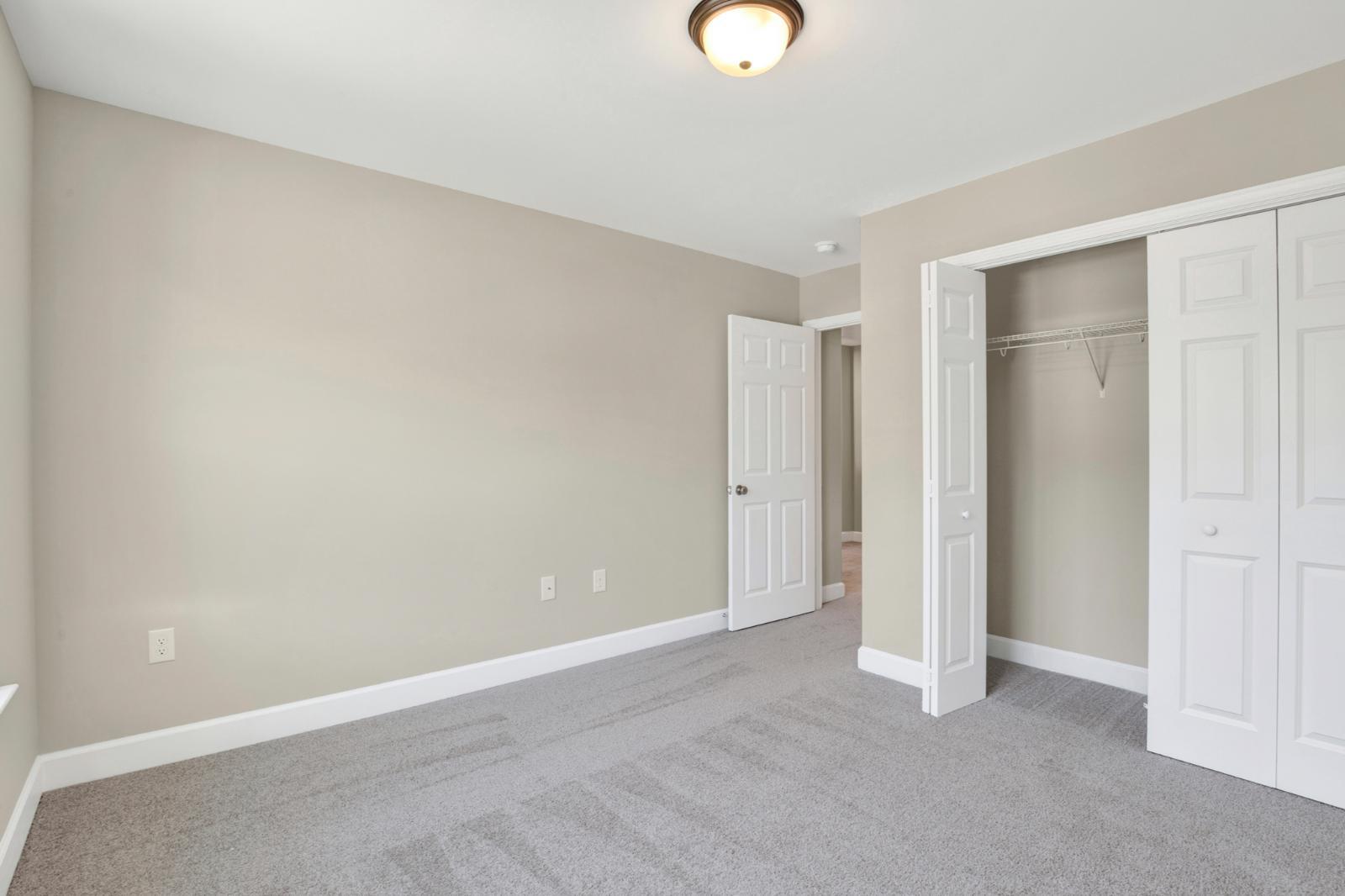 New Haven Townhome B - Bedroom 3