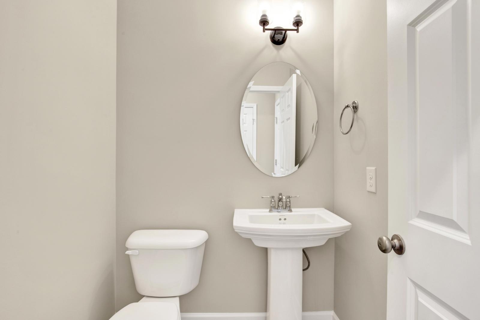 245 Haisley Run New Haven Townhome B Powder Room – Guyton GA