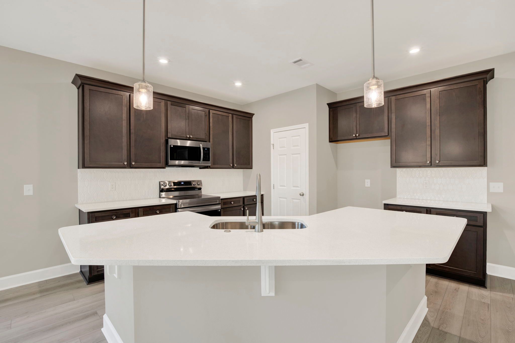 Modern Kitchen Interior | Hudson Plan by Ernest Homes