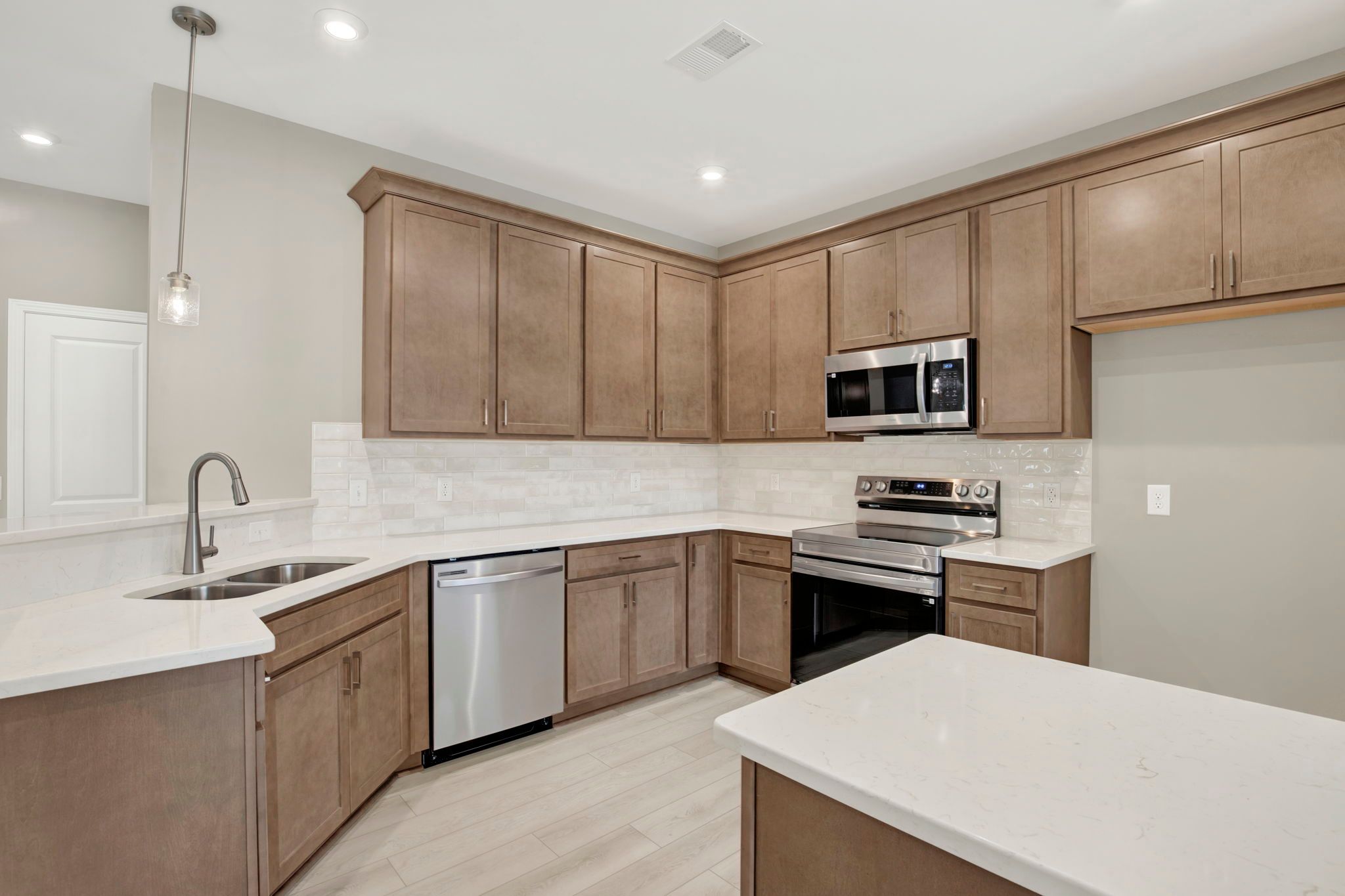 Aspen Plan Kitchen Detail - Gourmet Finishes