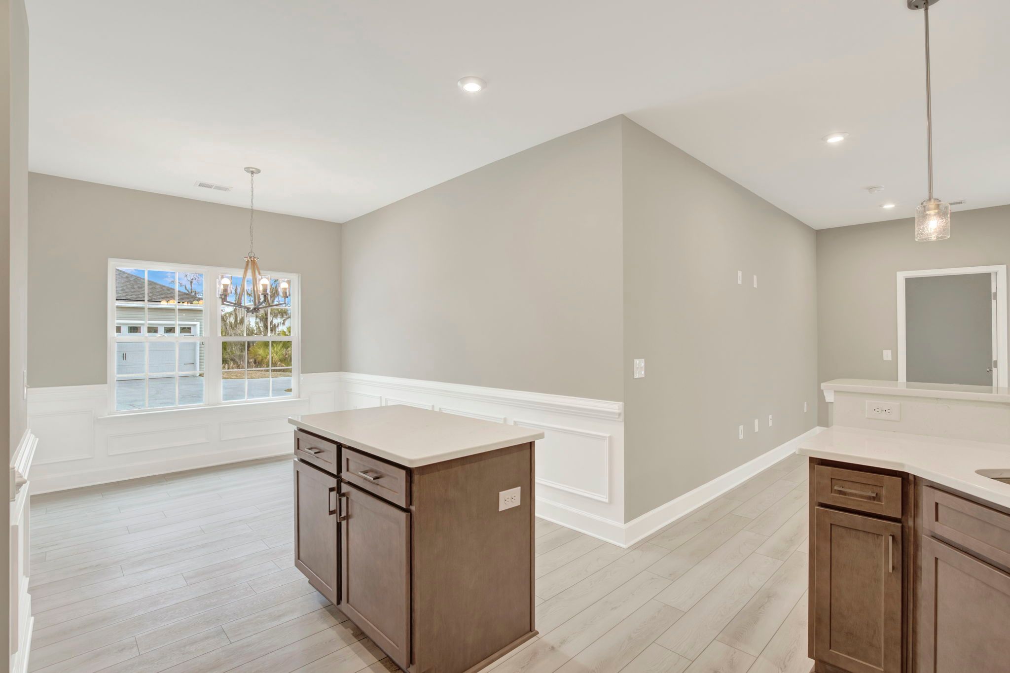 Aspen Plan Breakfast Nook and Natural Light