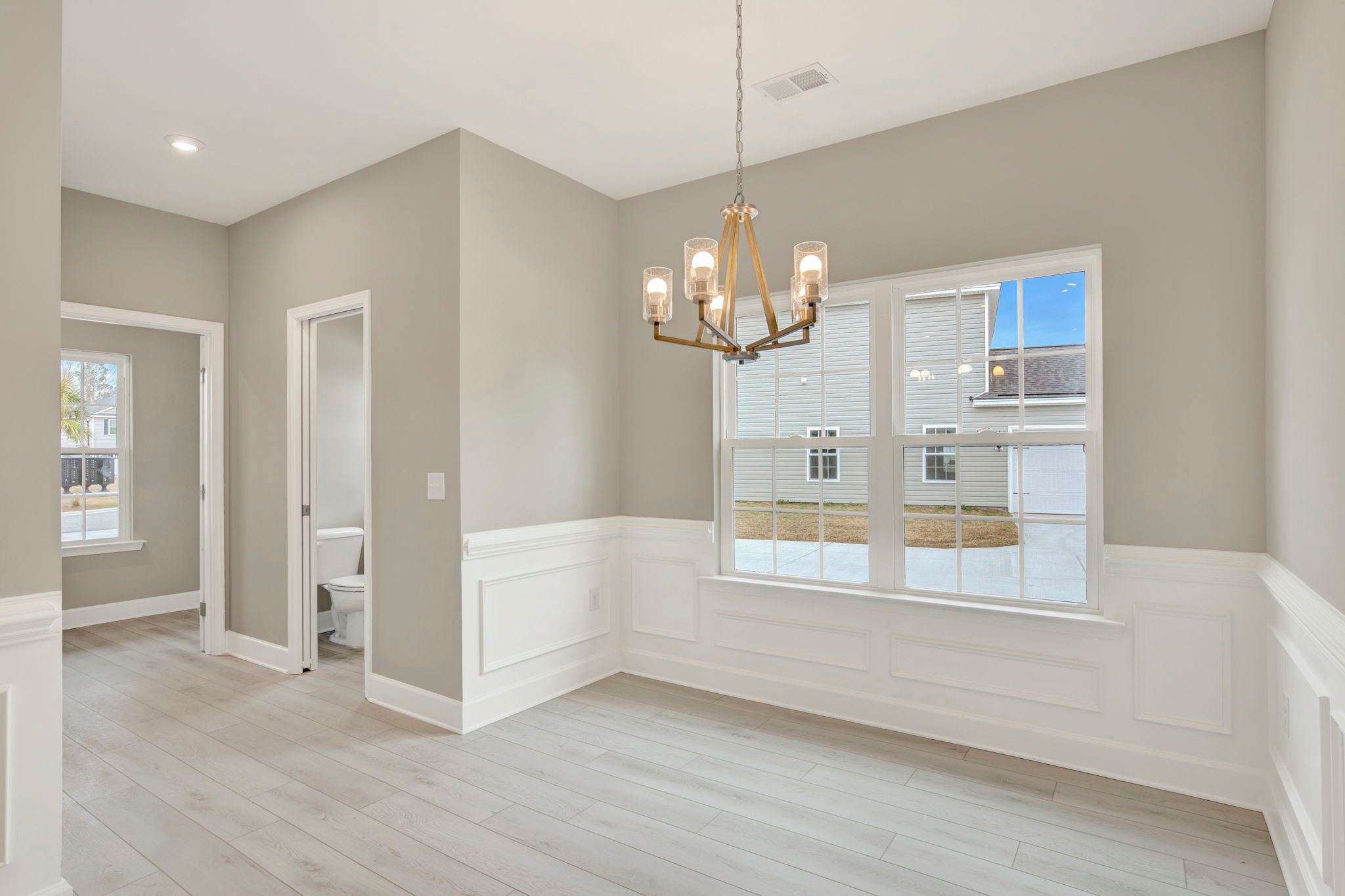 Aspen Plan Breakfast Nook with Powder Room and Laundry Access