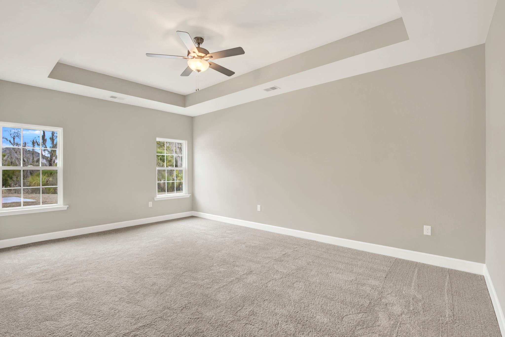 Aspen Plan Owner's Suite - Main Floor Luxury