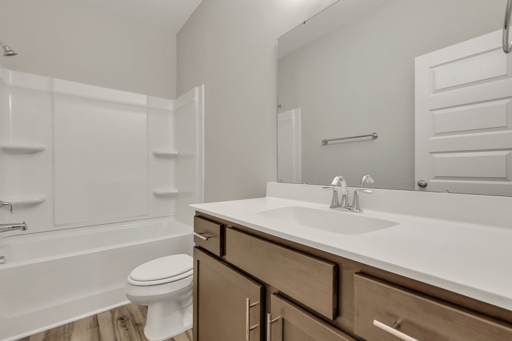 Hampton – Hall Bathroom