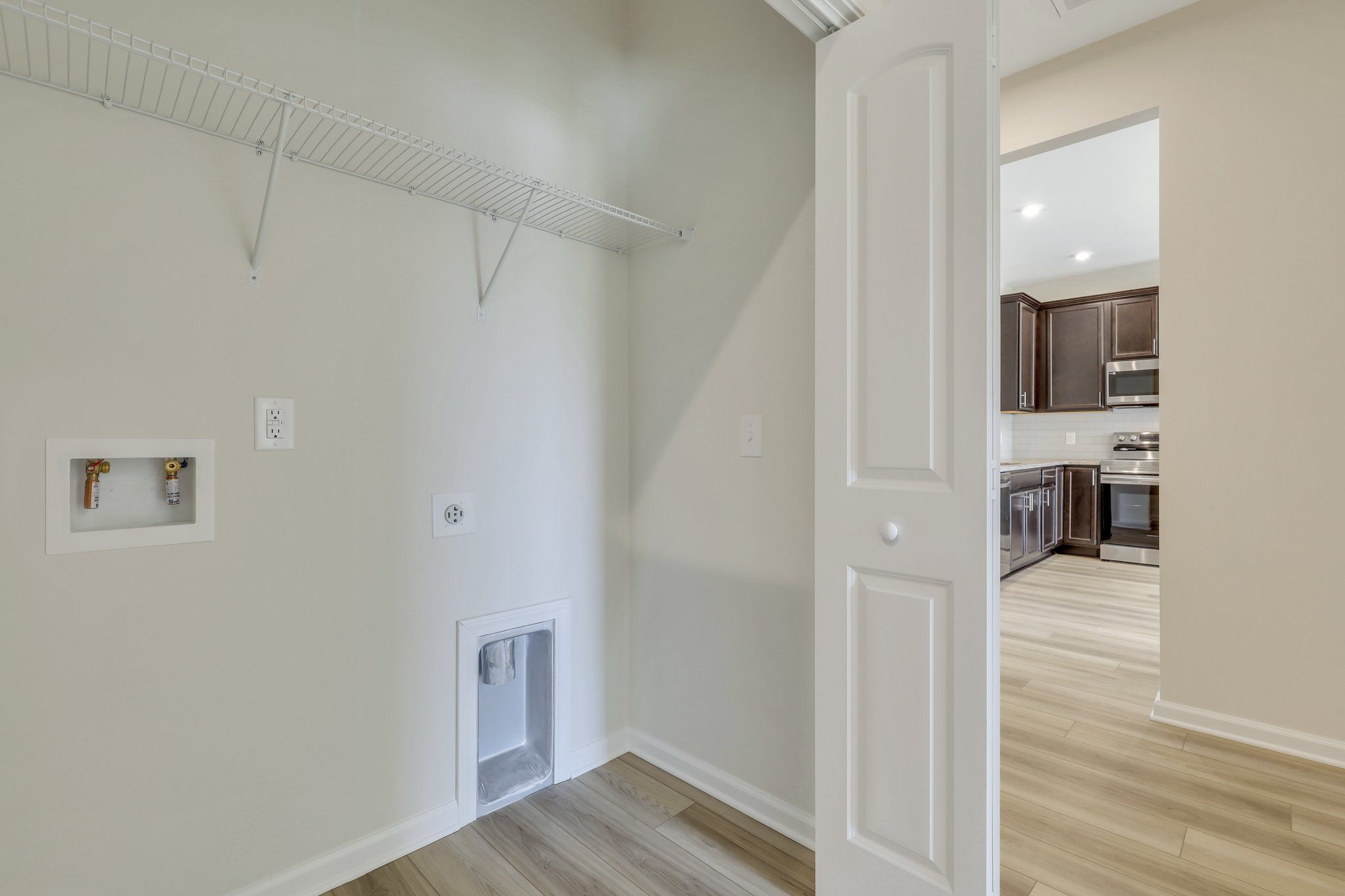 Hampton – Laundry Room