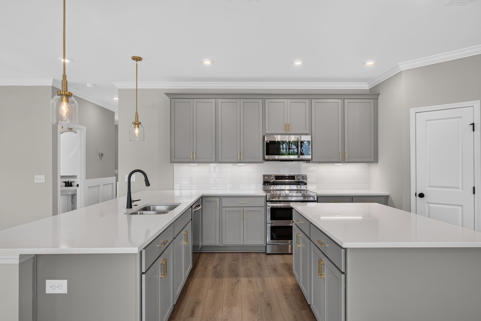 Edisto – Kitchen Island with Extra Storage