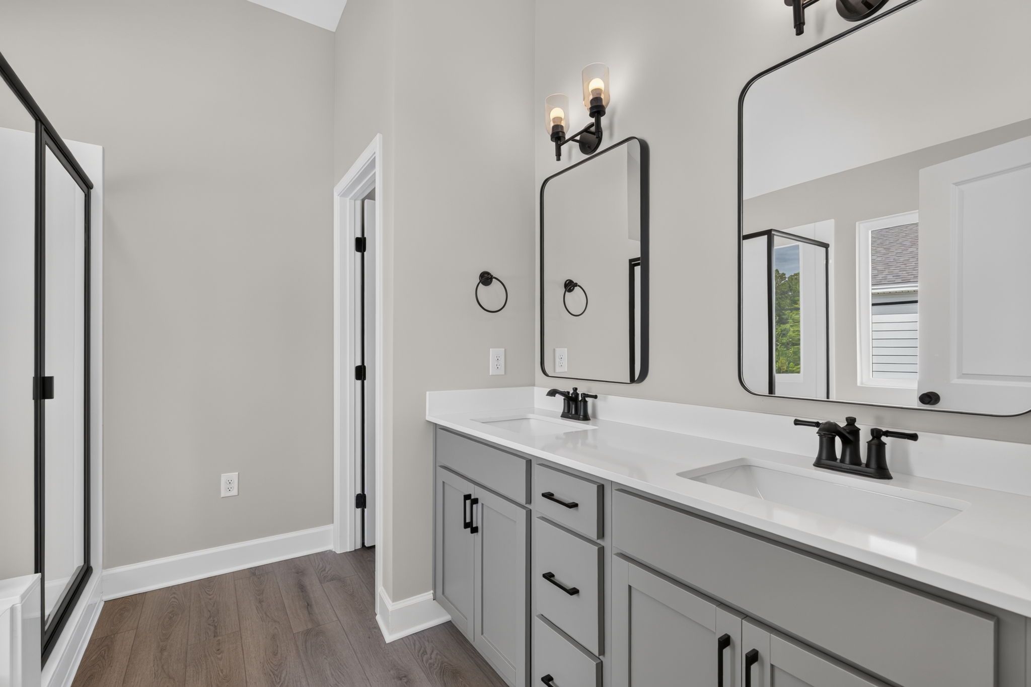 Edisto Primary Bath with Double Vanity