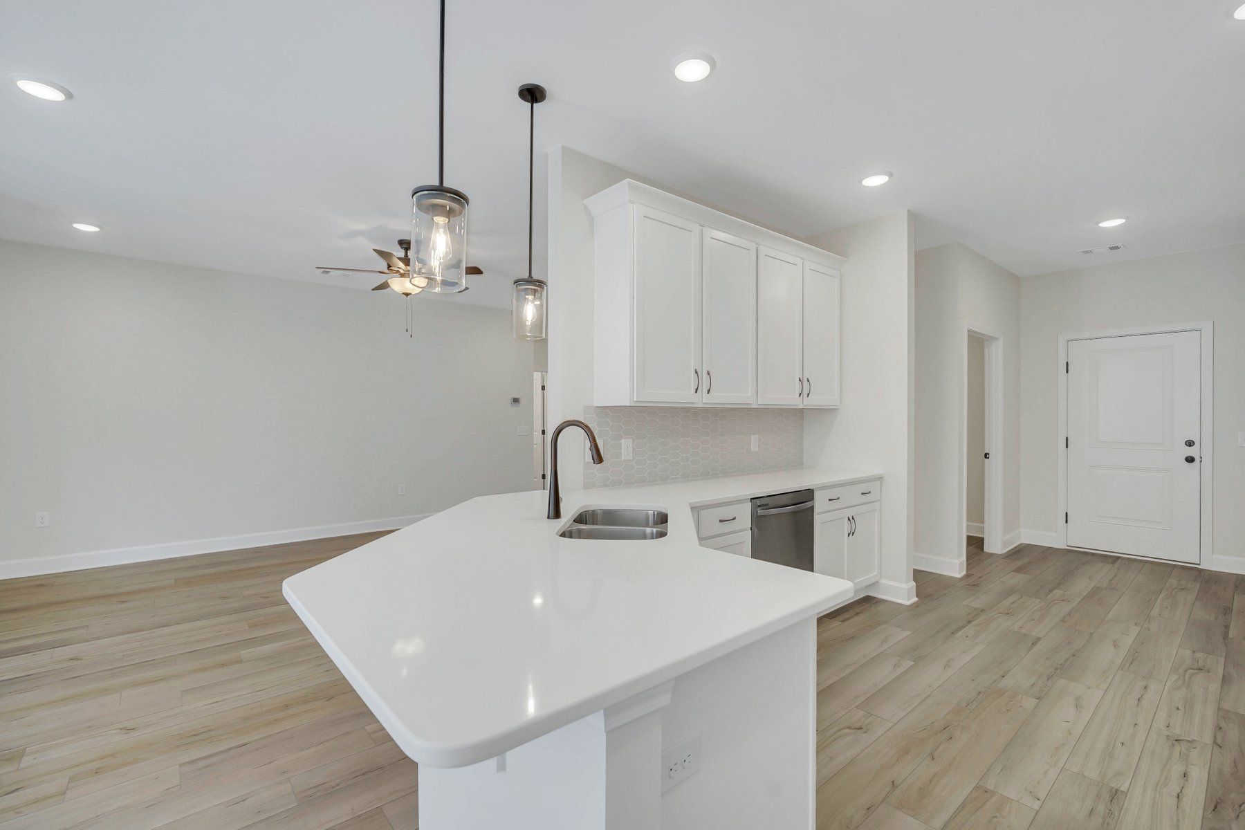 Wassaw – Kitchen and Breakfast Bar