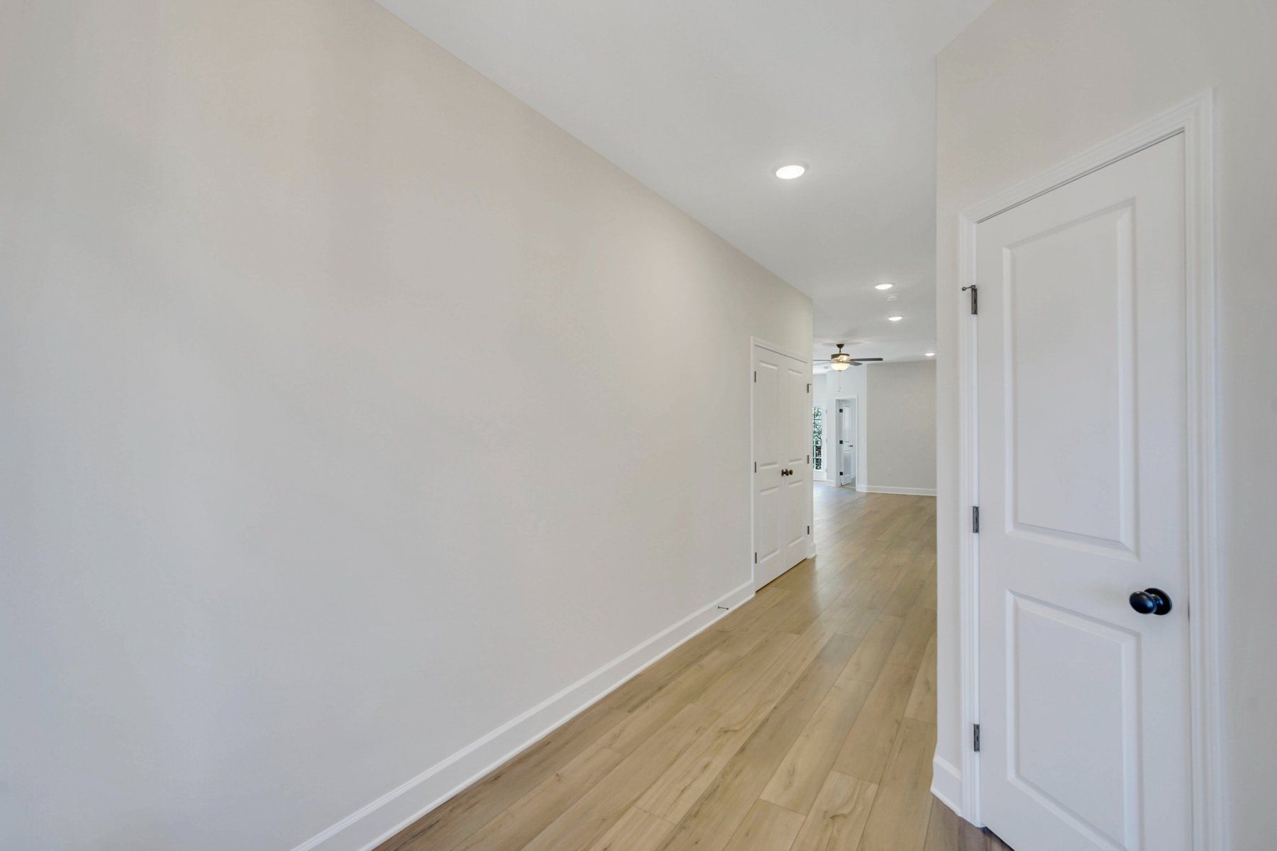 Wassaw – Foyer Hall with Storage Closets