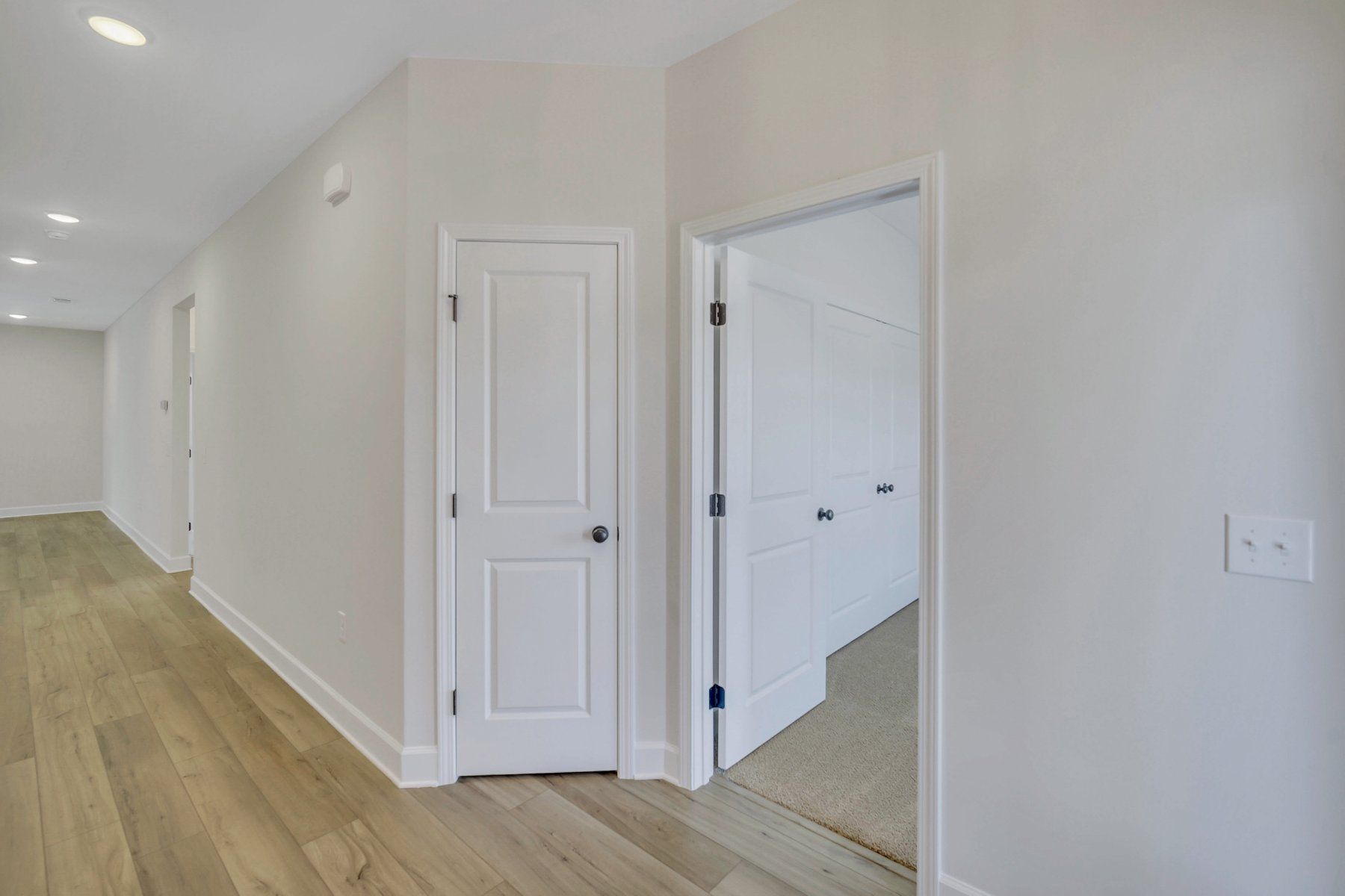 Foyer Hall with Coat Closet