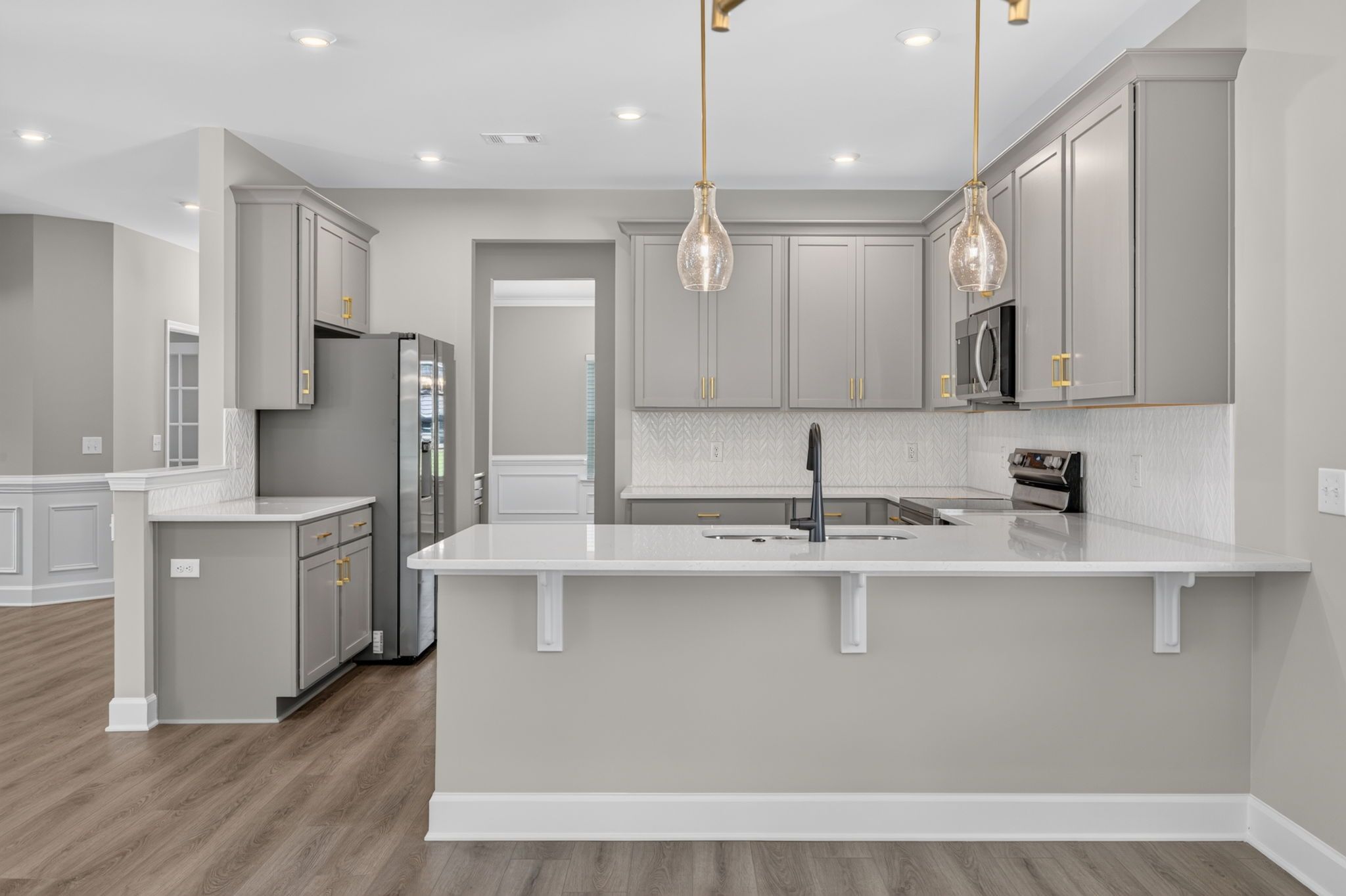 245 James Drive Kitchen – Dunham Marsh
