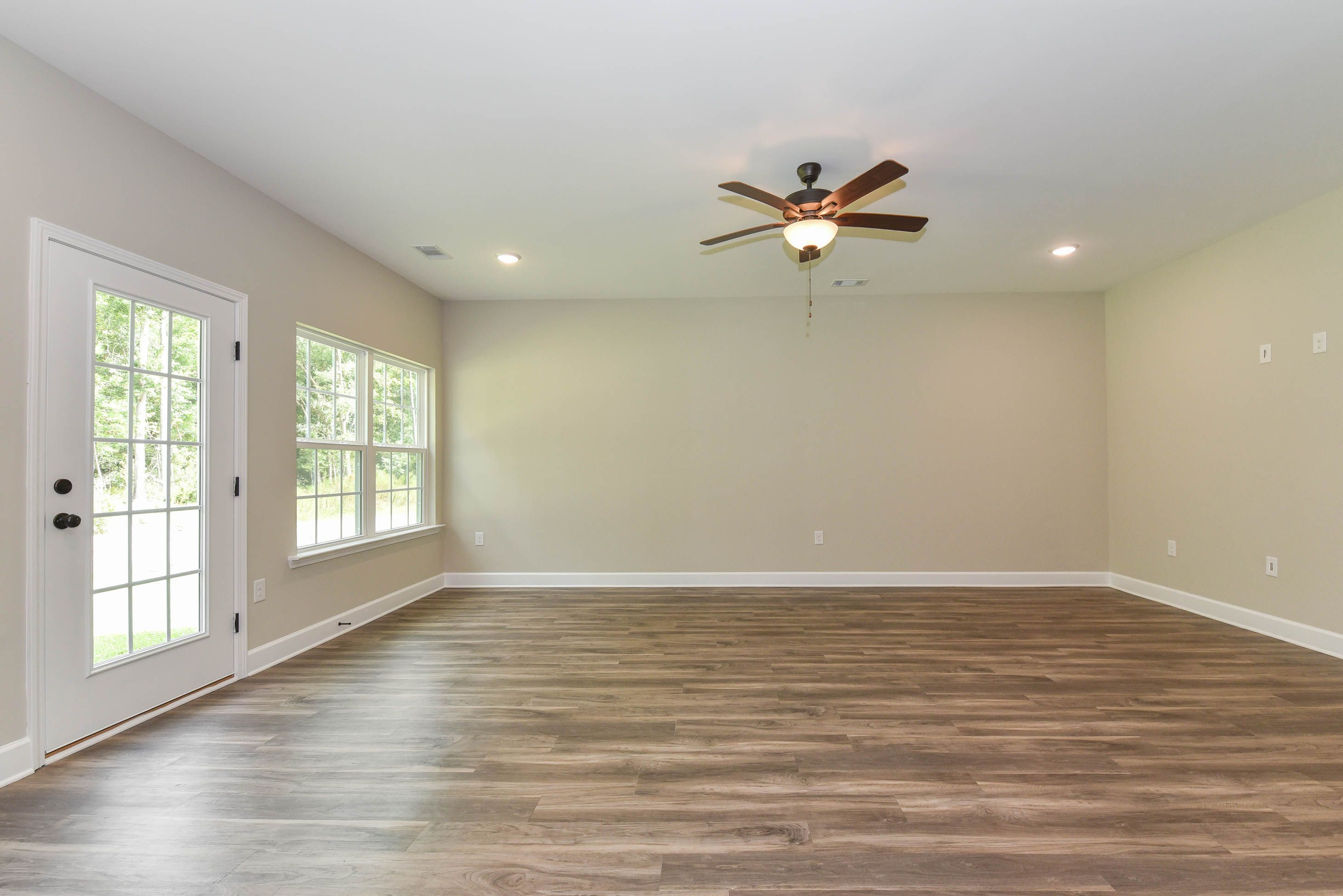 Daufuskie – Family Room Alternate View