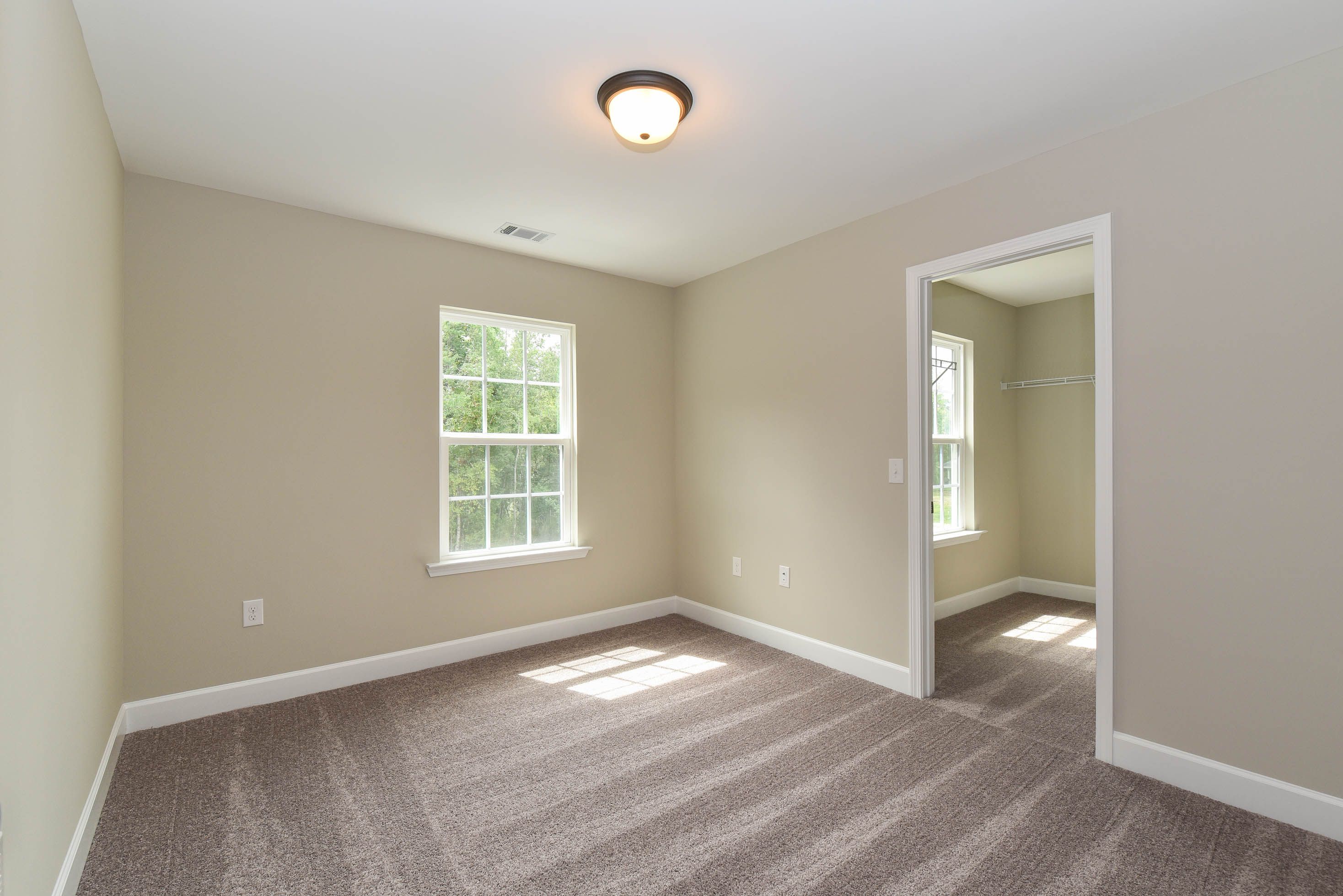 Daufuskie - Secondary Bedroom | Ernest Homes