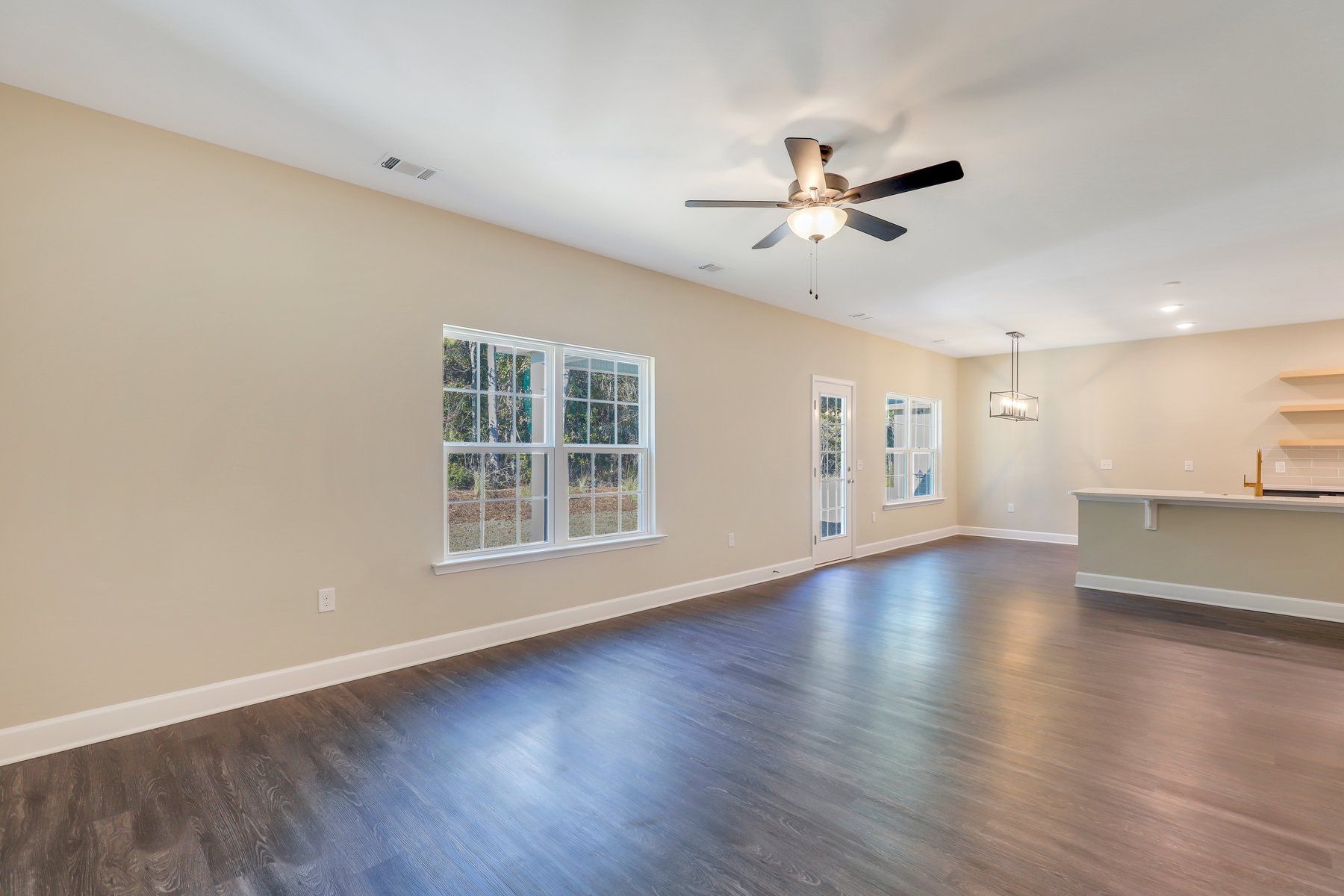 Kiawah - Family Room | Ernest Homes