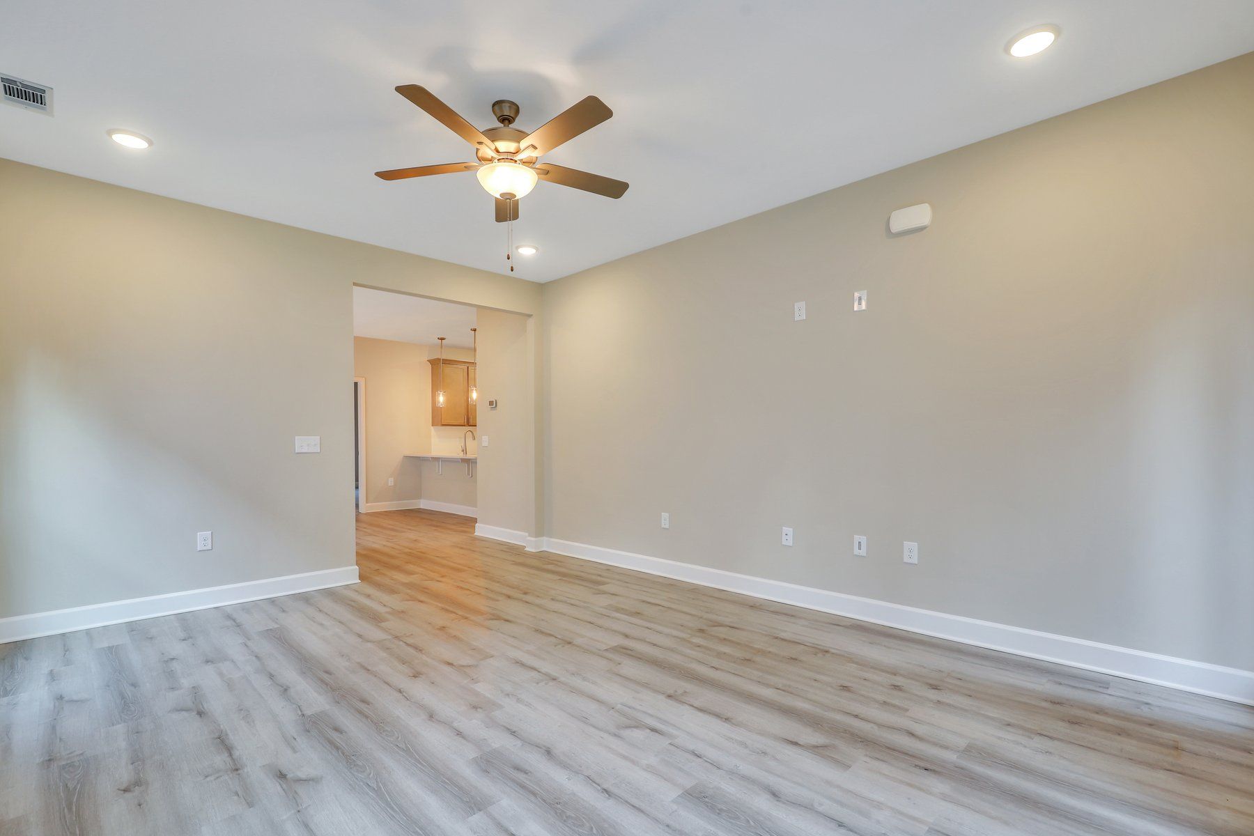 Hatteras – Family Room View toward Kitchen