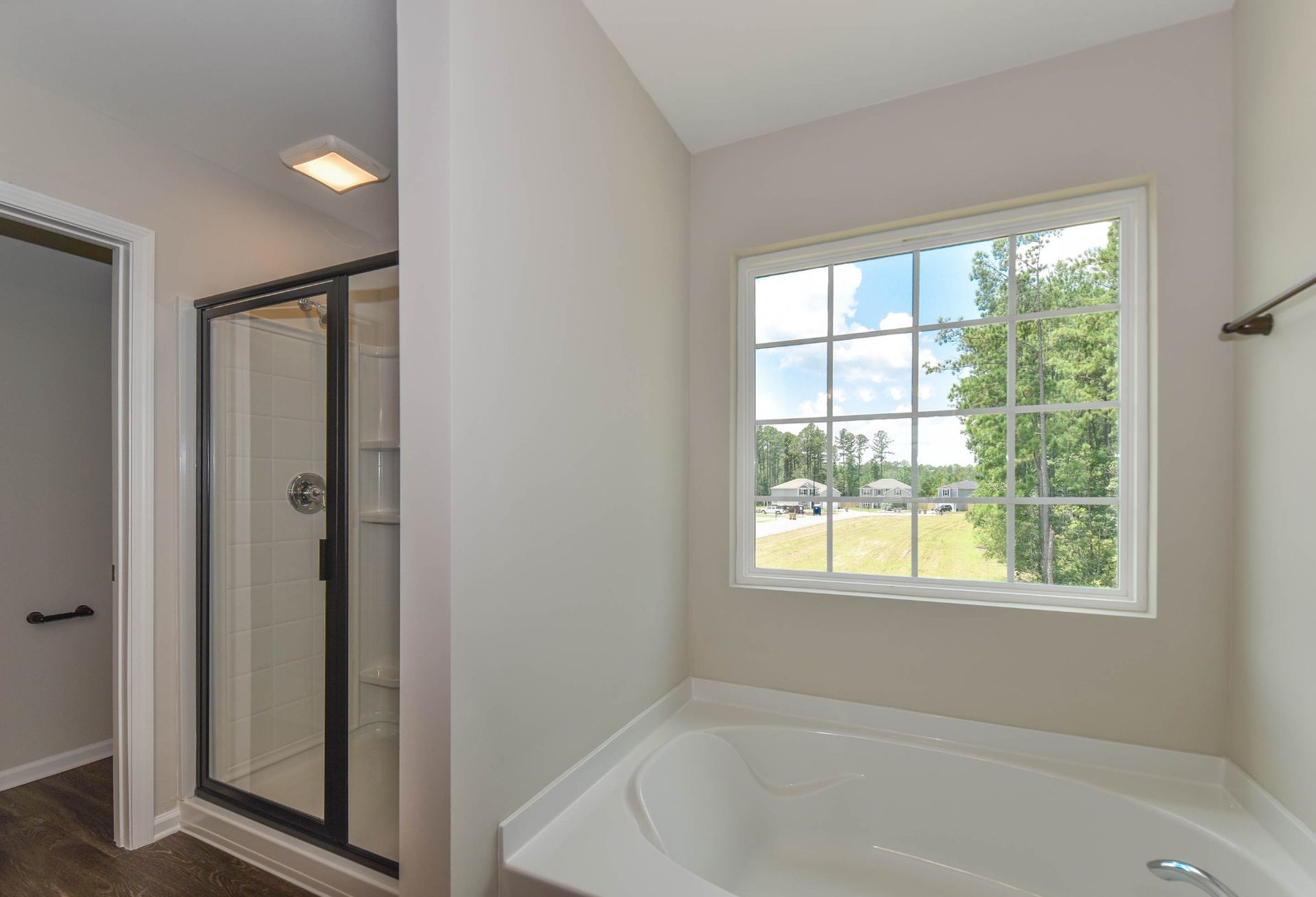Hilton - Owner's Suite Bathroom | Ernest Homes