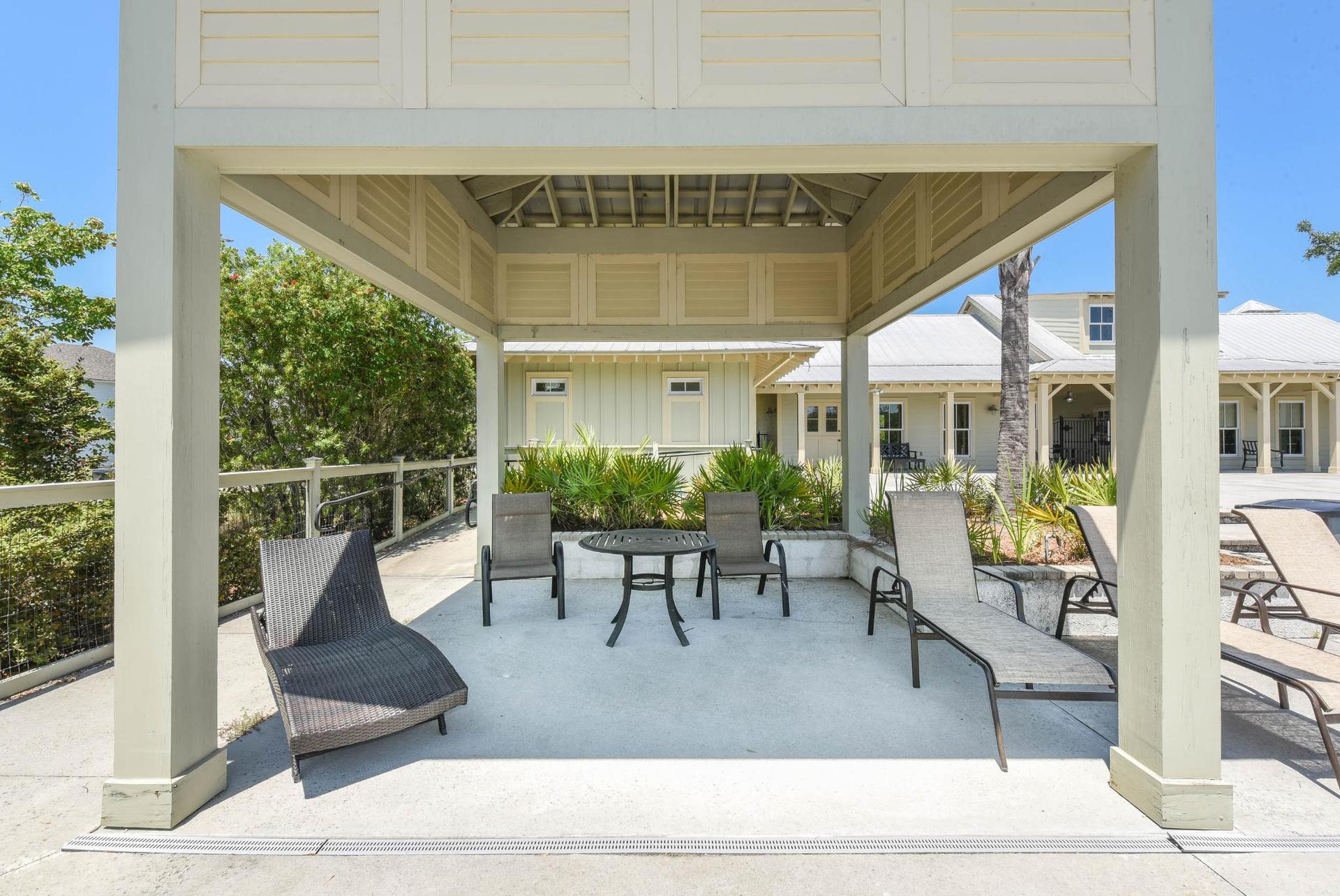 Dunham Marsh Community Clubhouse Outdoor Seating