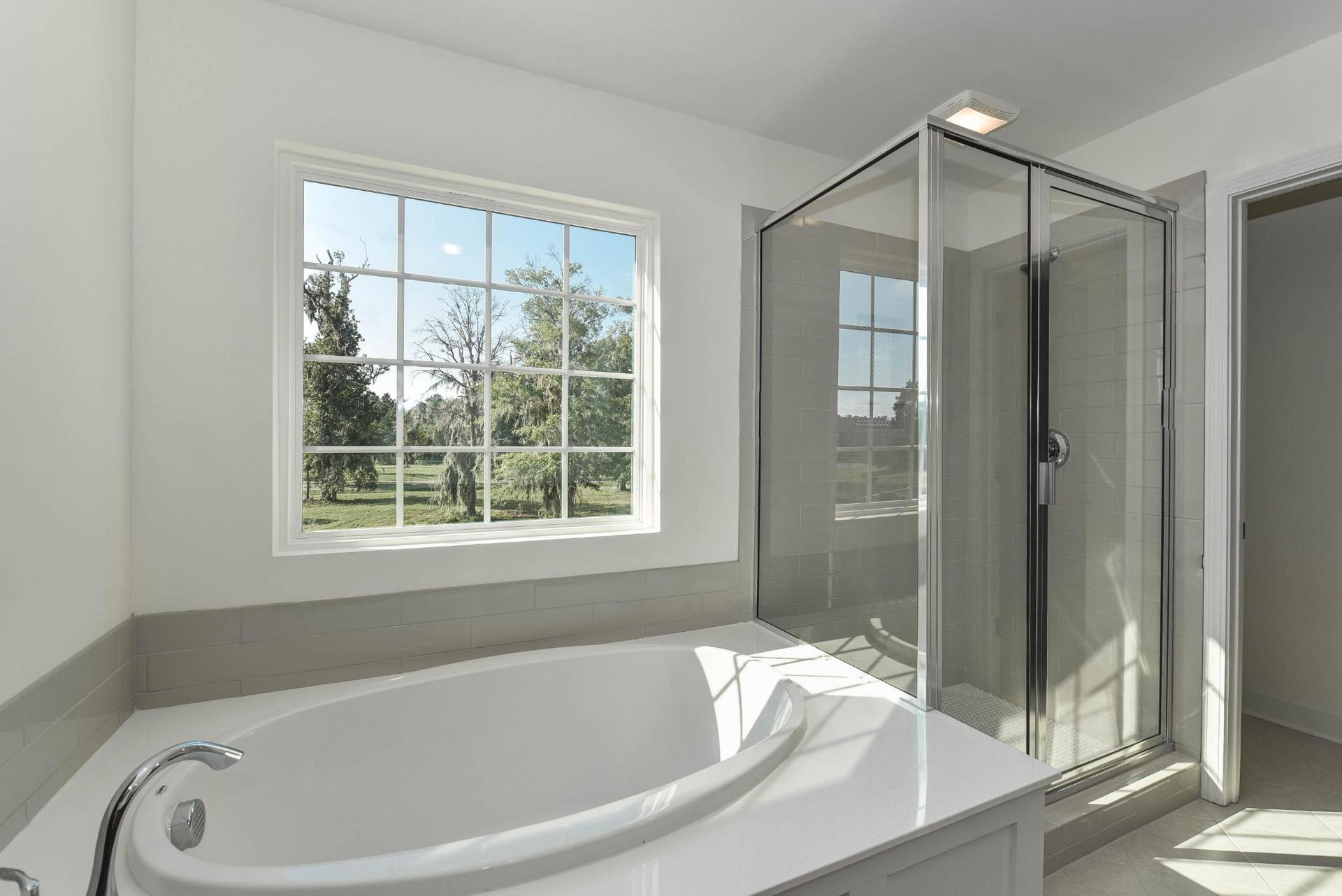Hilton Owner’s Suite Bathroom | Ernest Homes