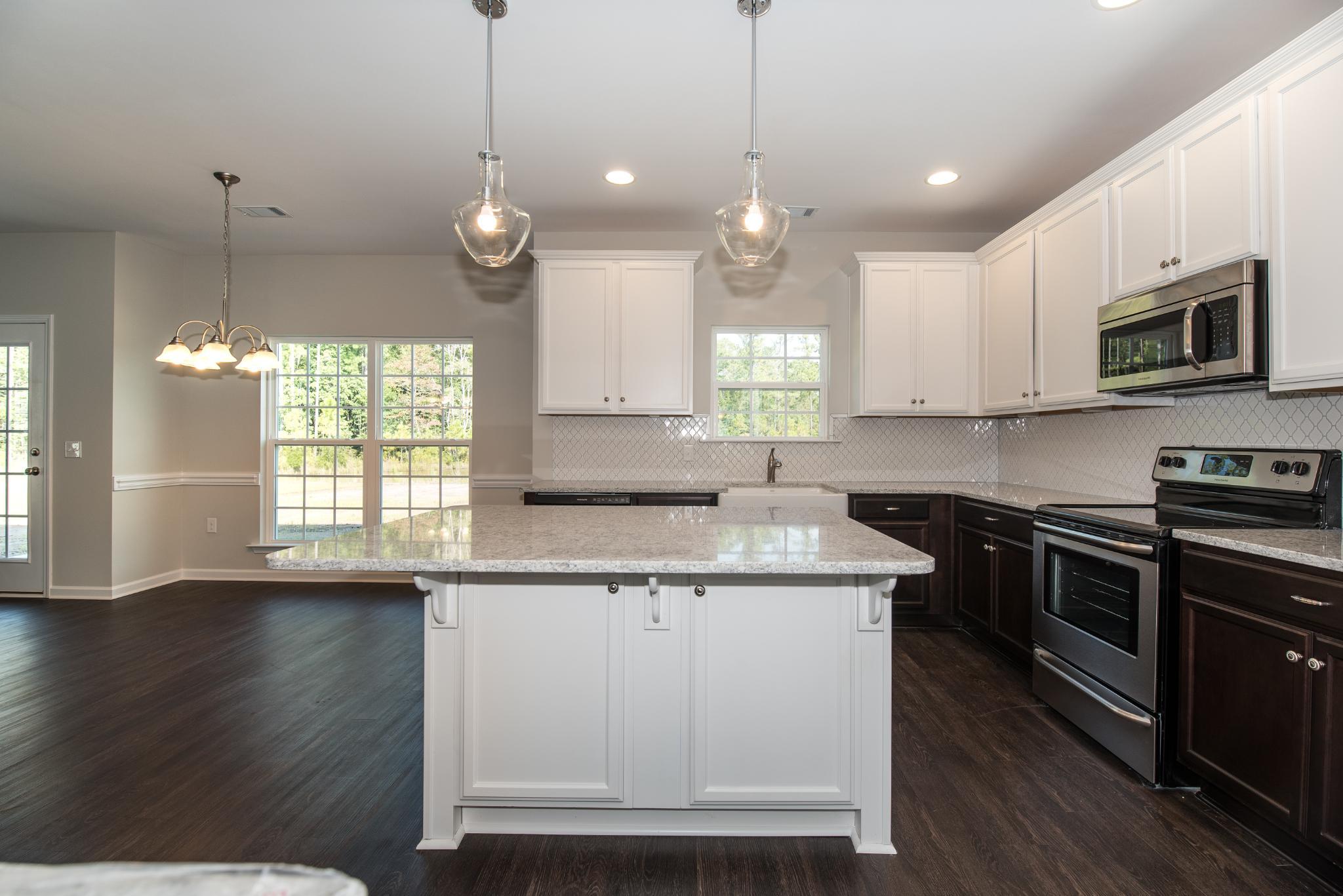 Blackbeard Kitchen - Modern Chef's Kitchen with Island