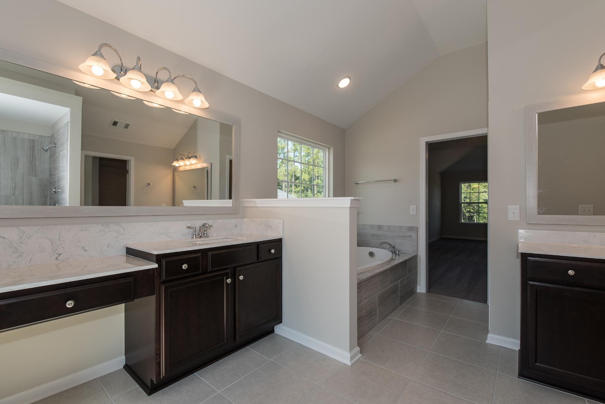 Blackbeard – Owner’s Bathroom with Dual Vanities | Ernest Homes
